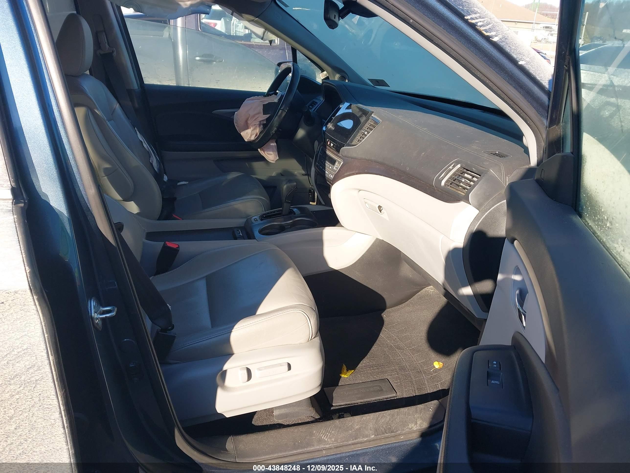 HONDA PILOT image 5