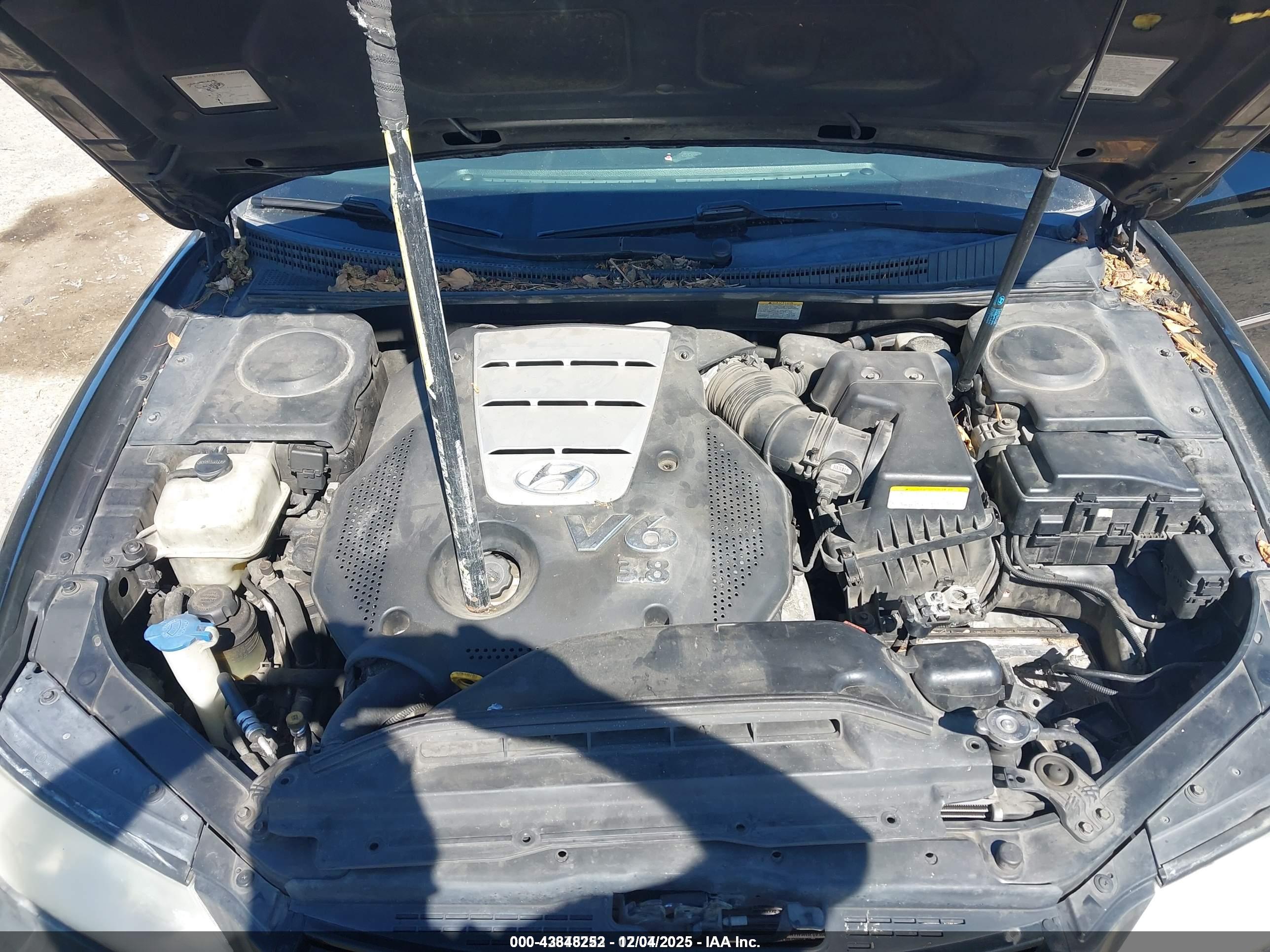 HYUNDAI AZERA image 10