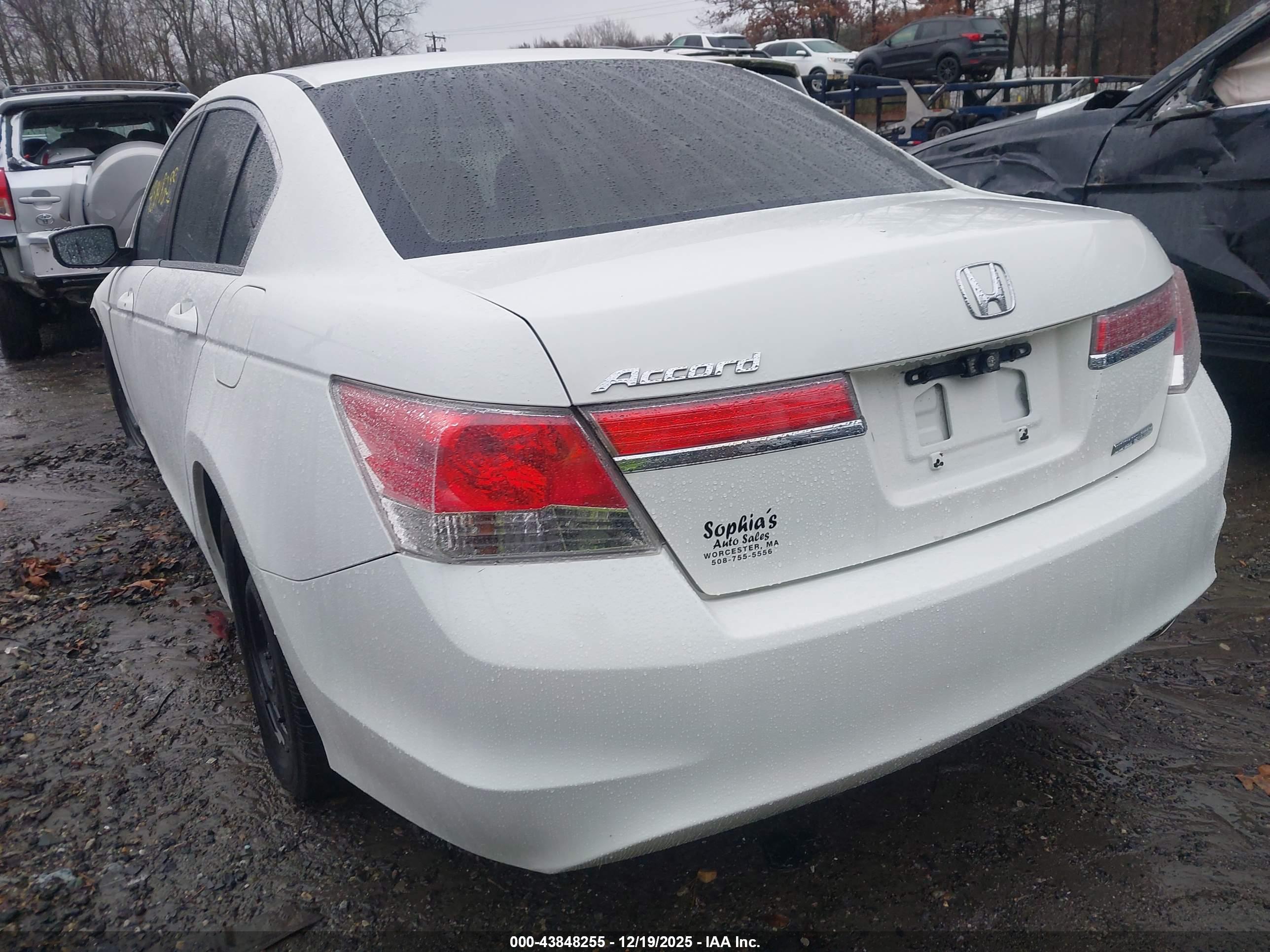 HONDA ACCORD image 3