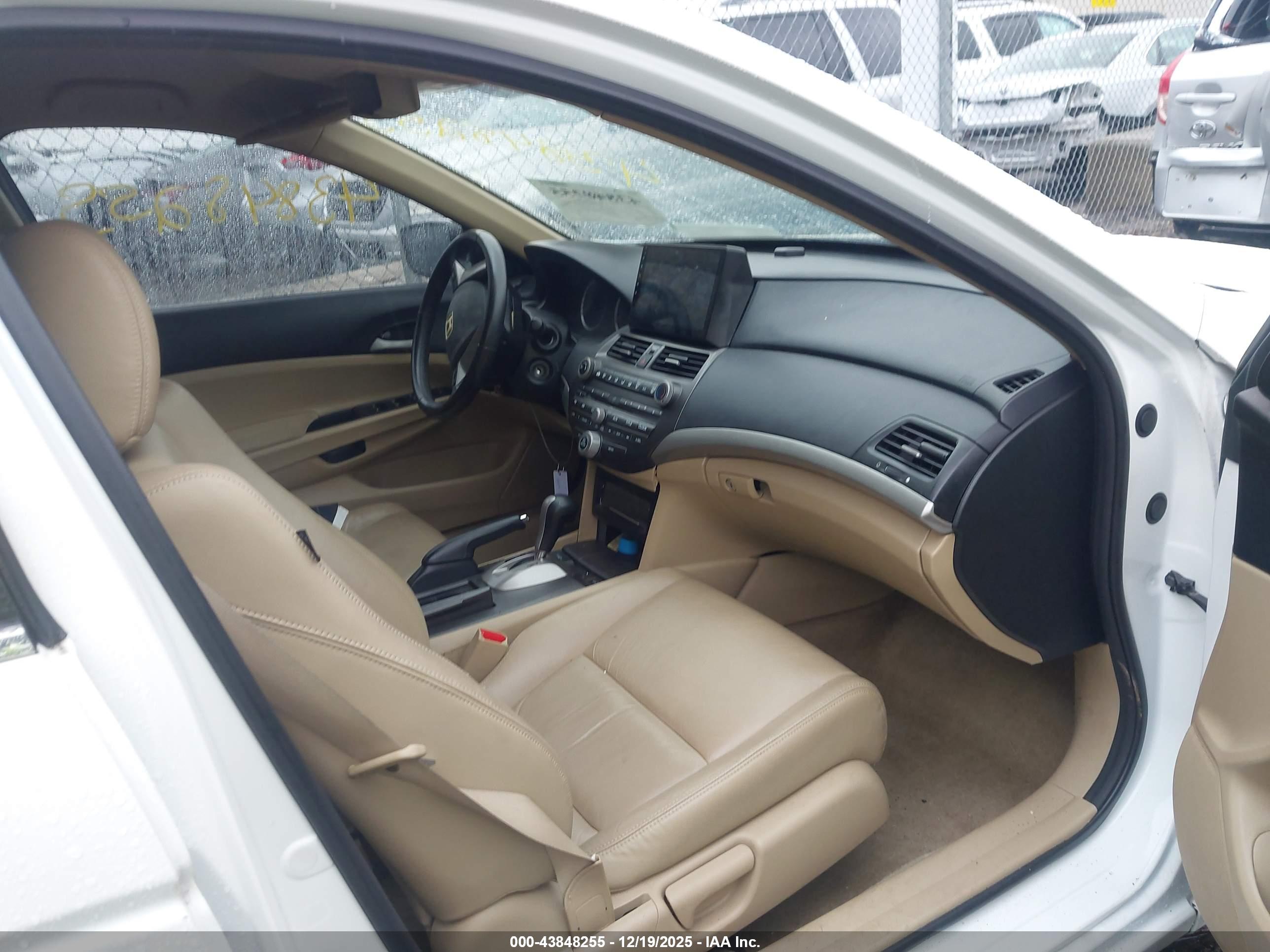 HONDA ACCORD image 5