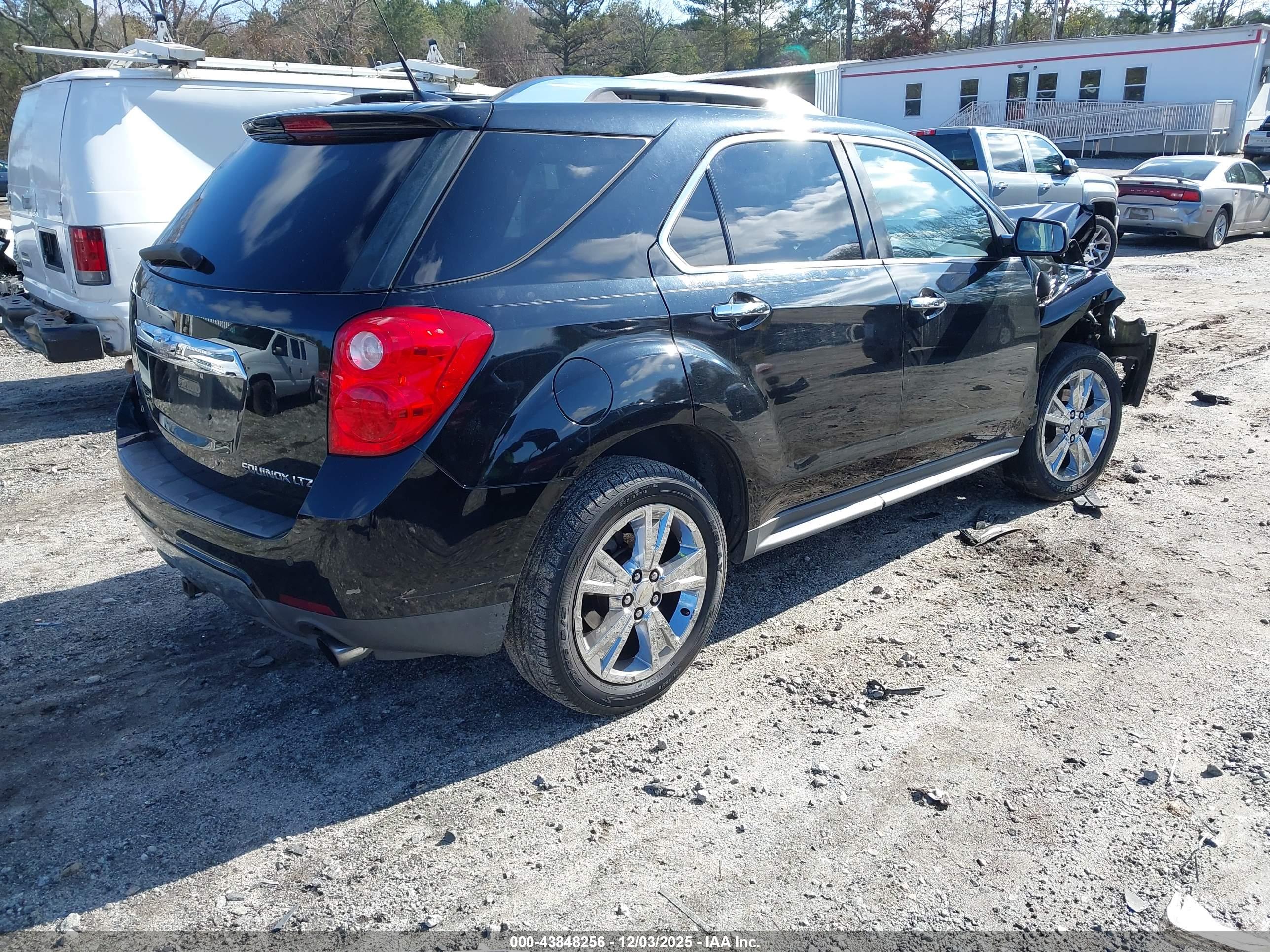 CHEVROLET EQUINOX image 4