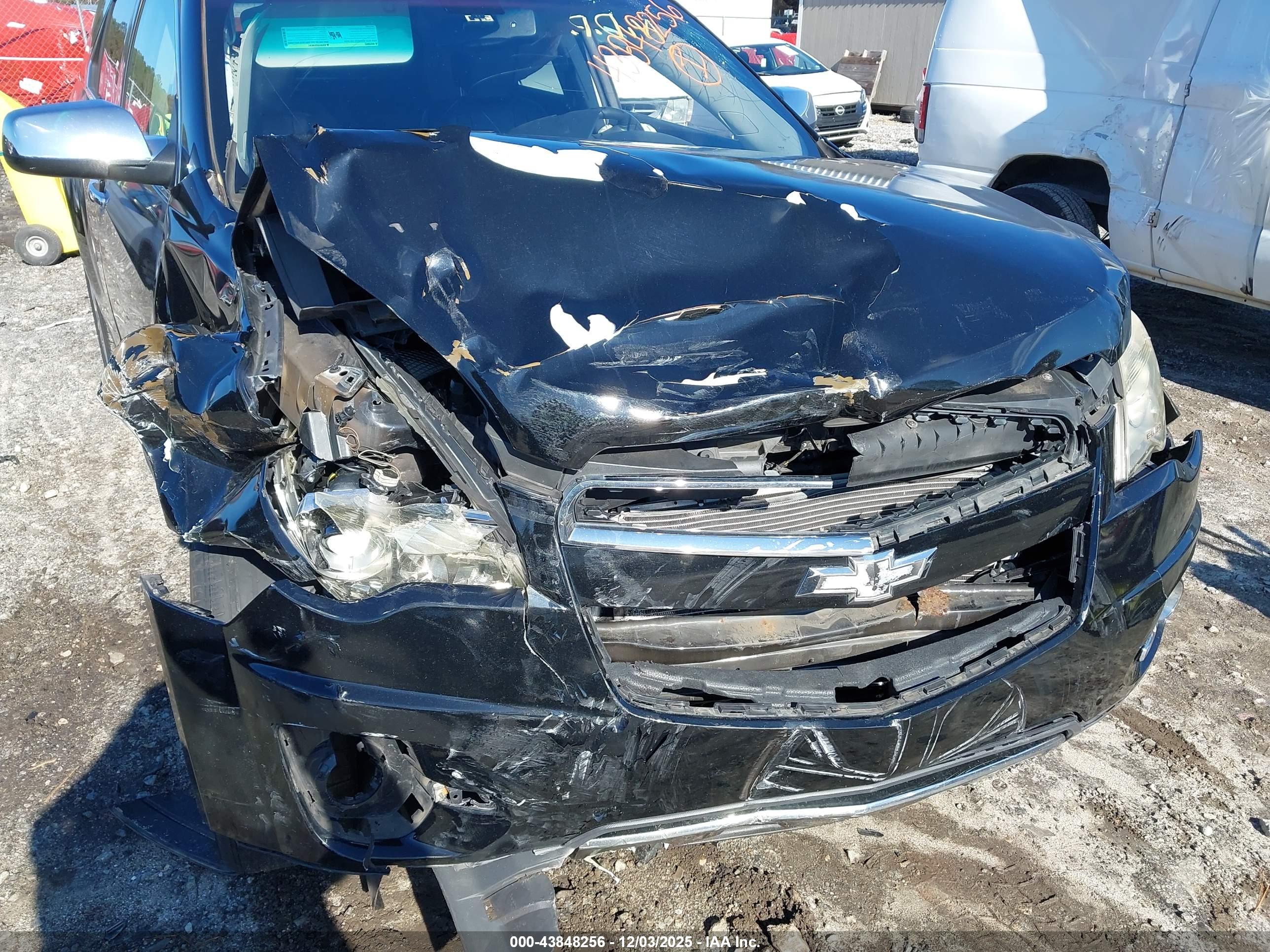 CHEVROLET EQUINOX image 6