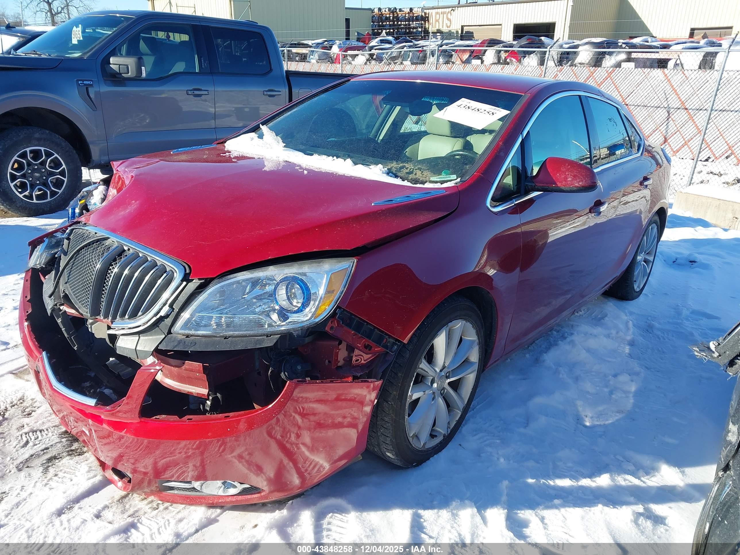 BUICK VERANO image 2