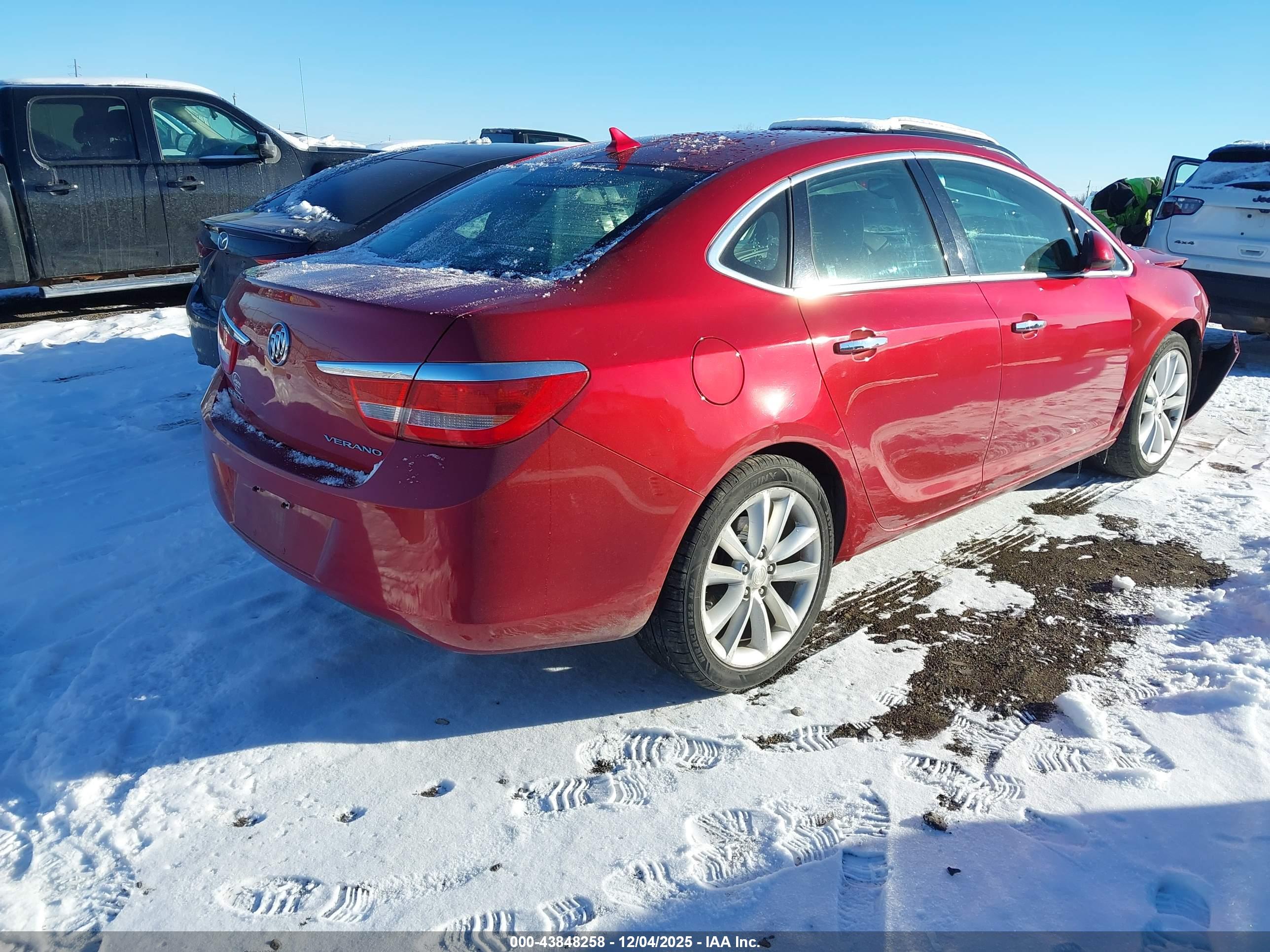BUICK VERANO image 4