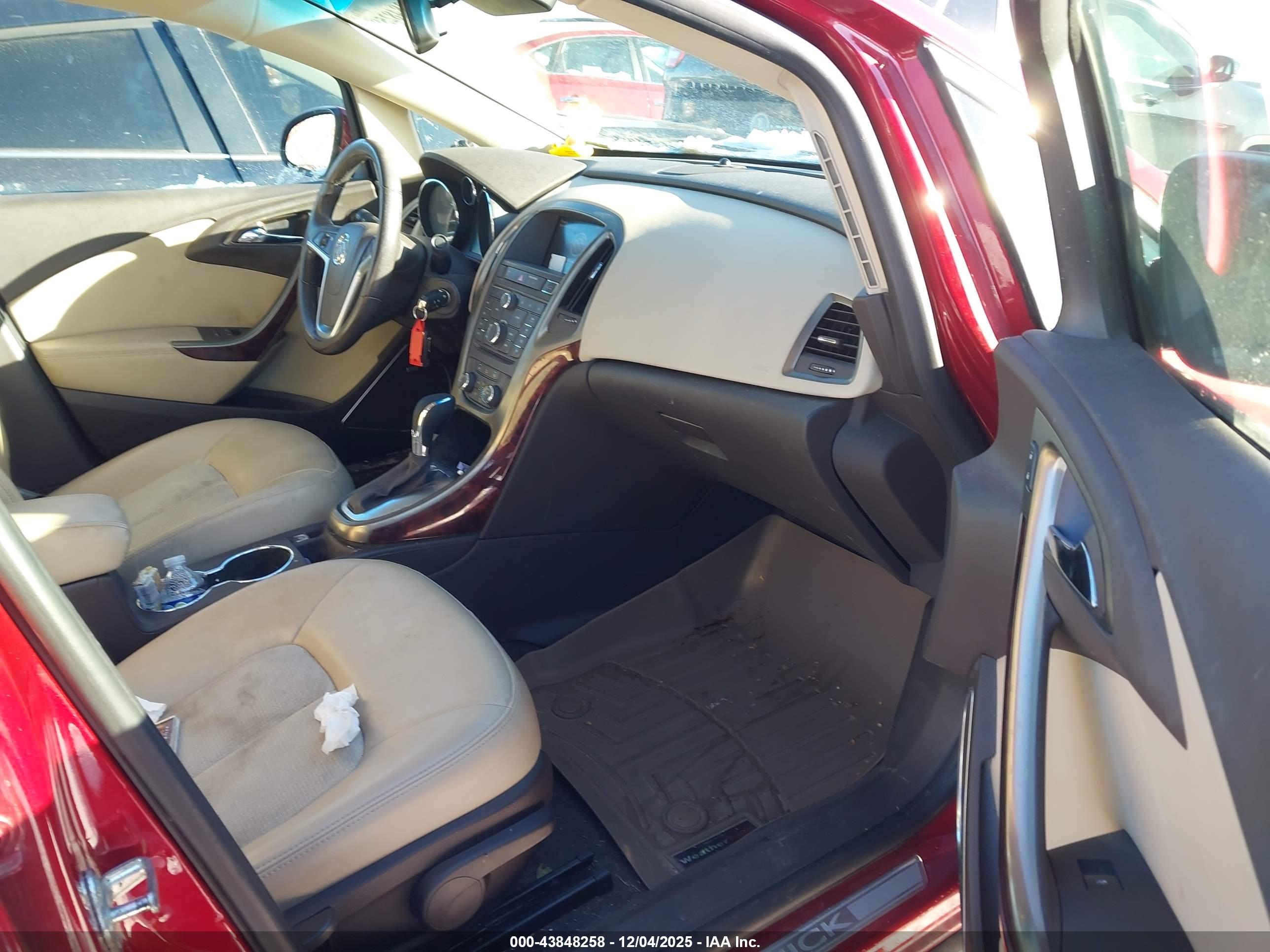 BUICK VERANO image 5