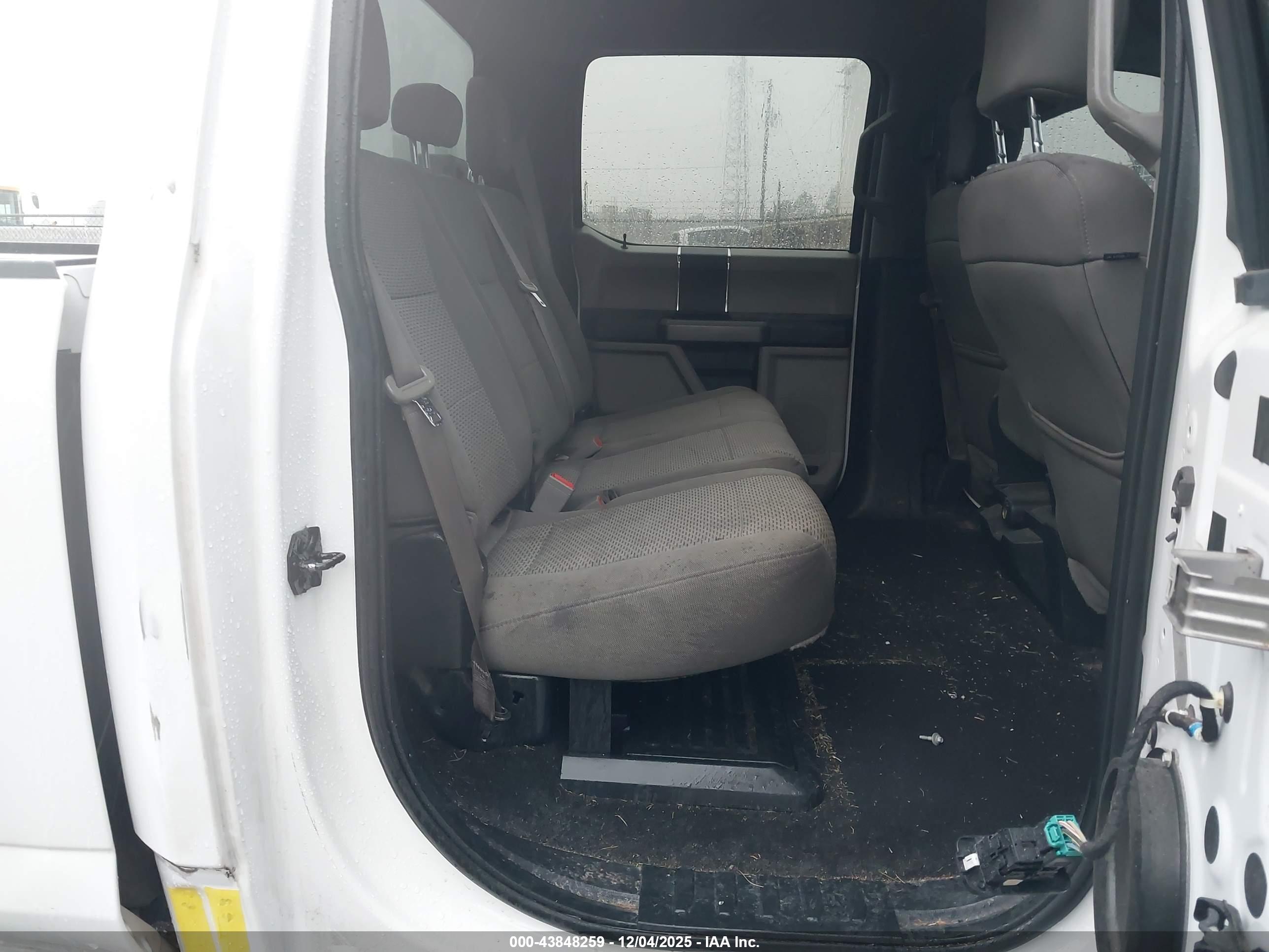 FORD F-250 image 8