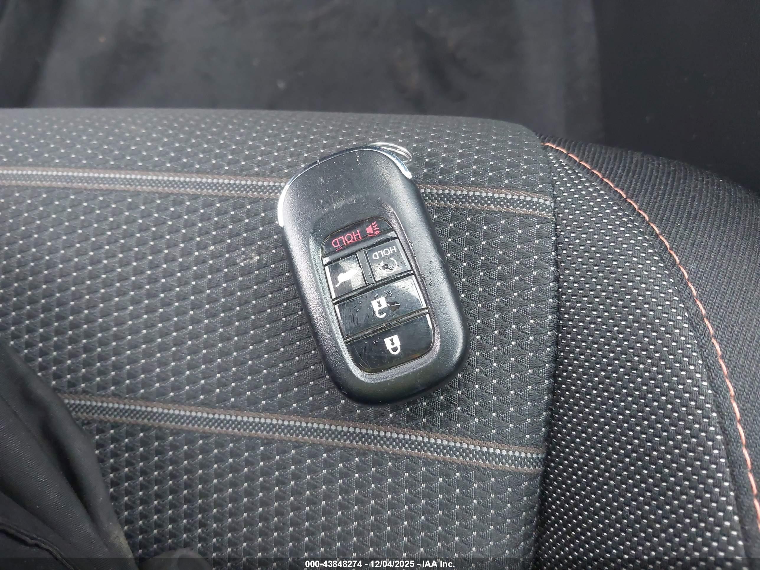HONDA CR-V image 11