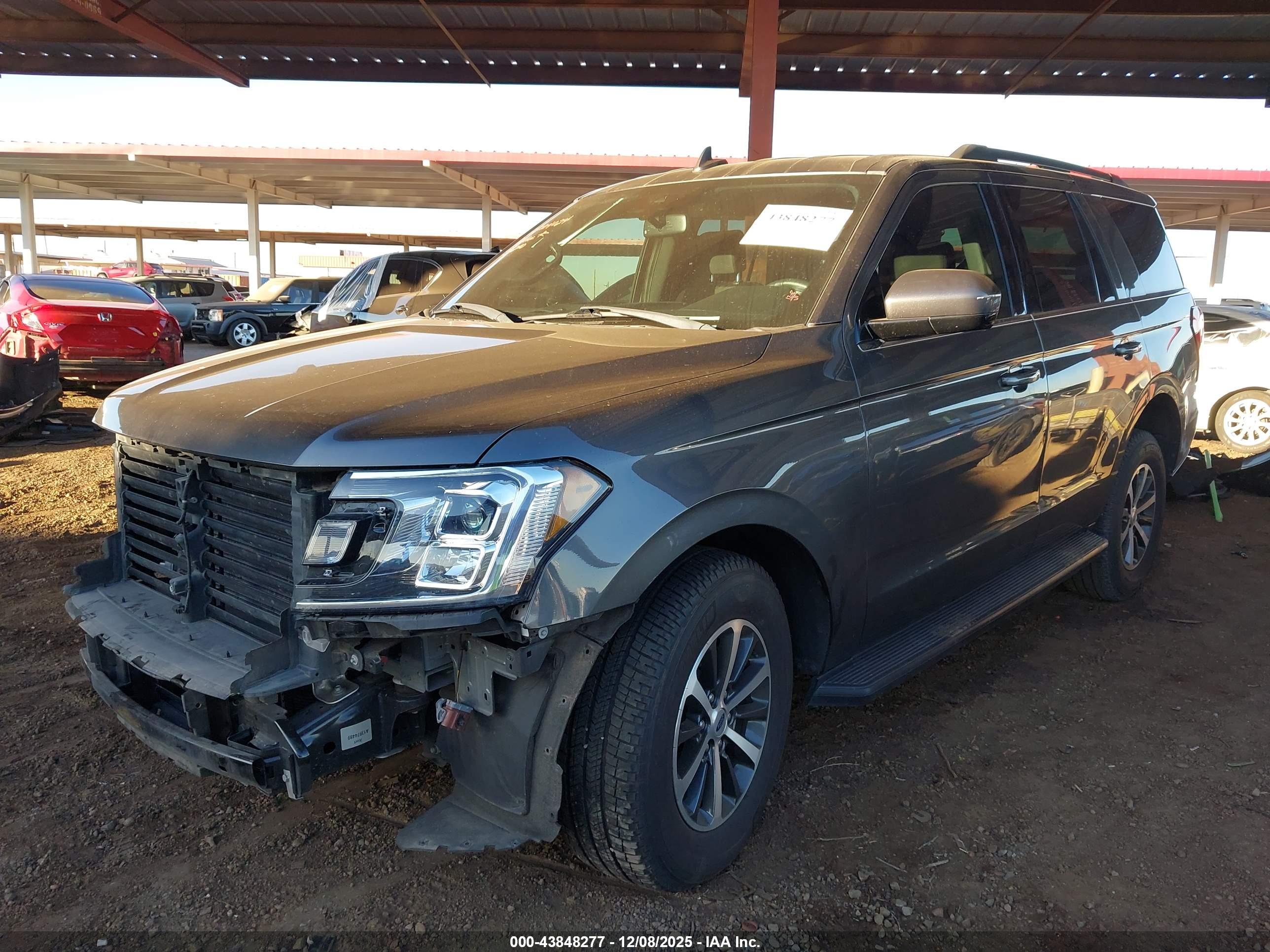FORD EXPEDITION image 2