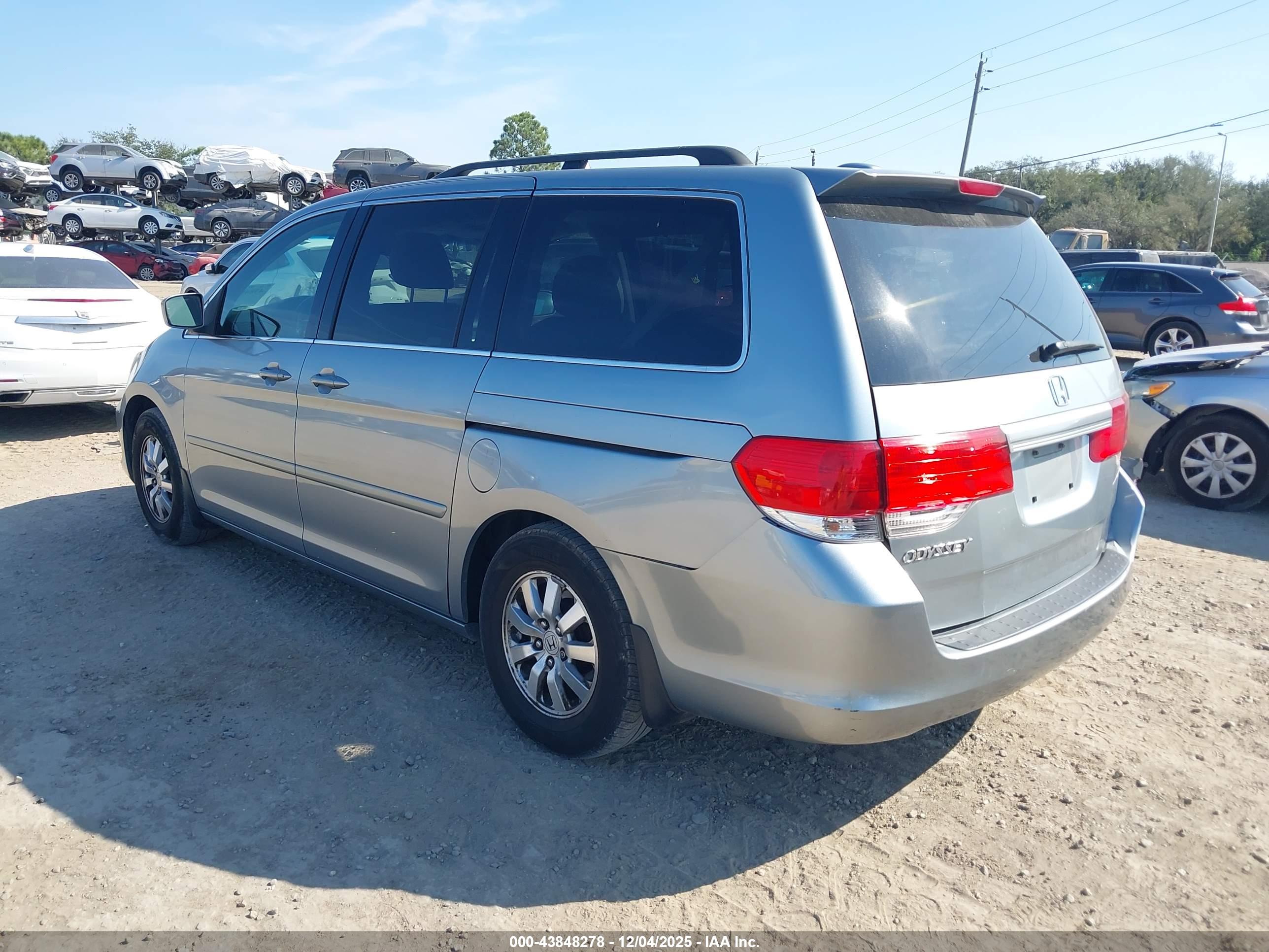 HONDA ODYSSEY image 3