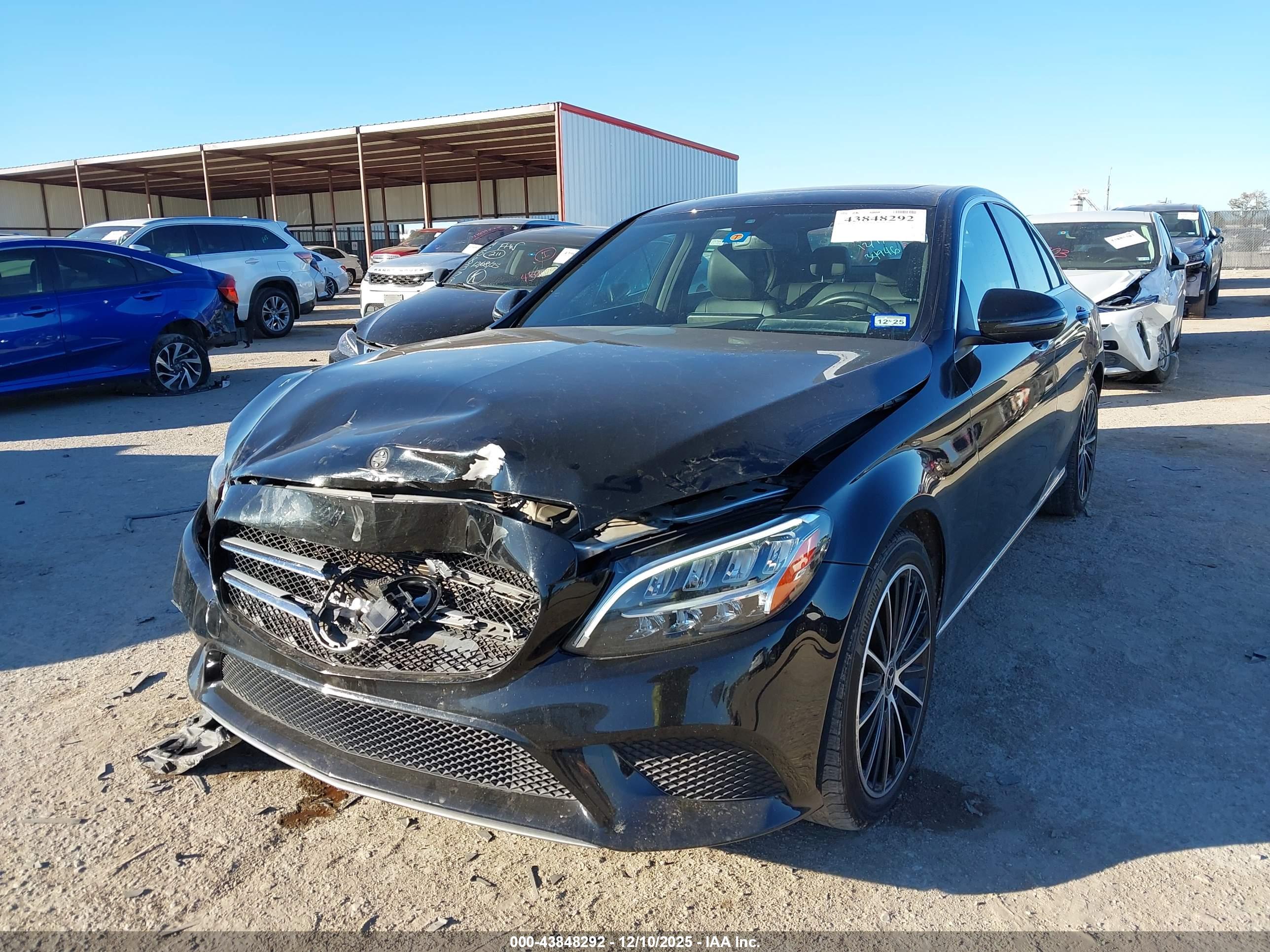 MERCEDES-BENZ C image 2