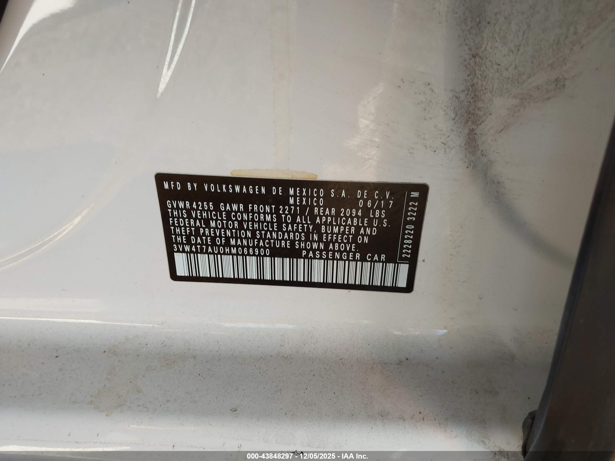 VOLKSWAGEN GOLF image 9