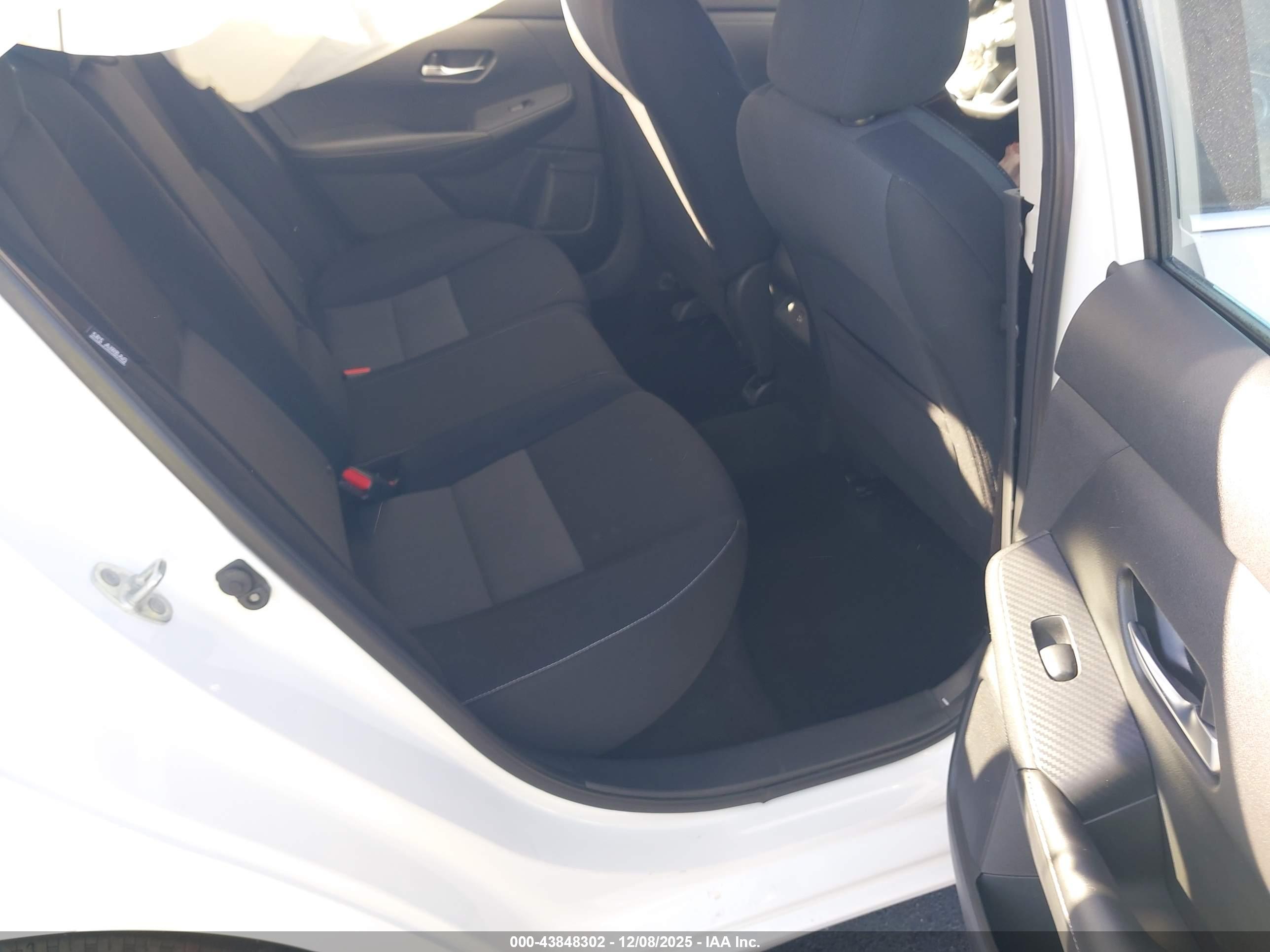 NISSAN SENTRA image 8
