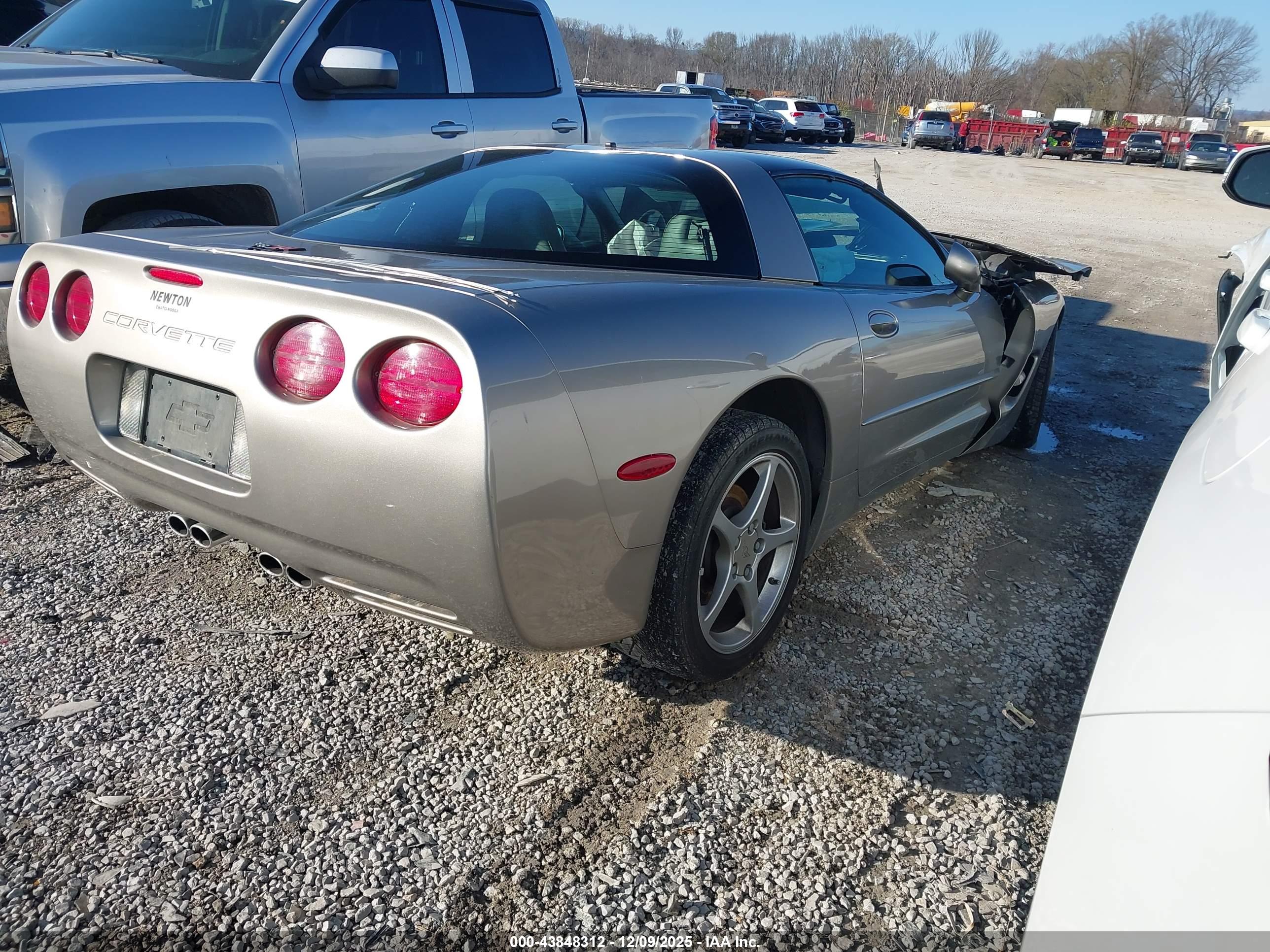 CHEVROLET CORVETTE image 4