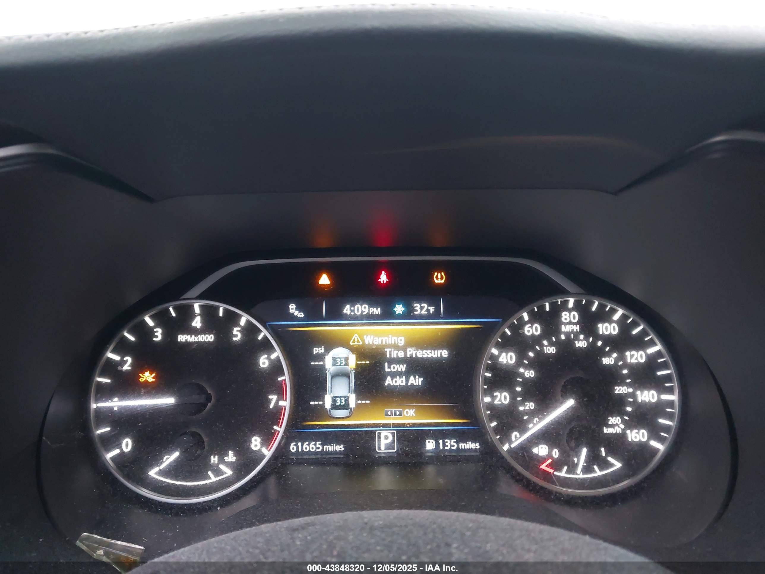 NISSAN MAXIMA image 7