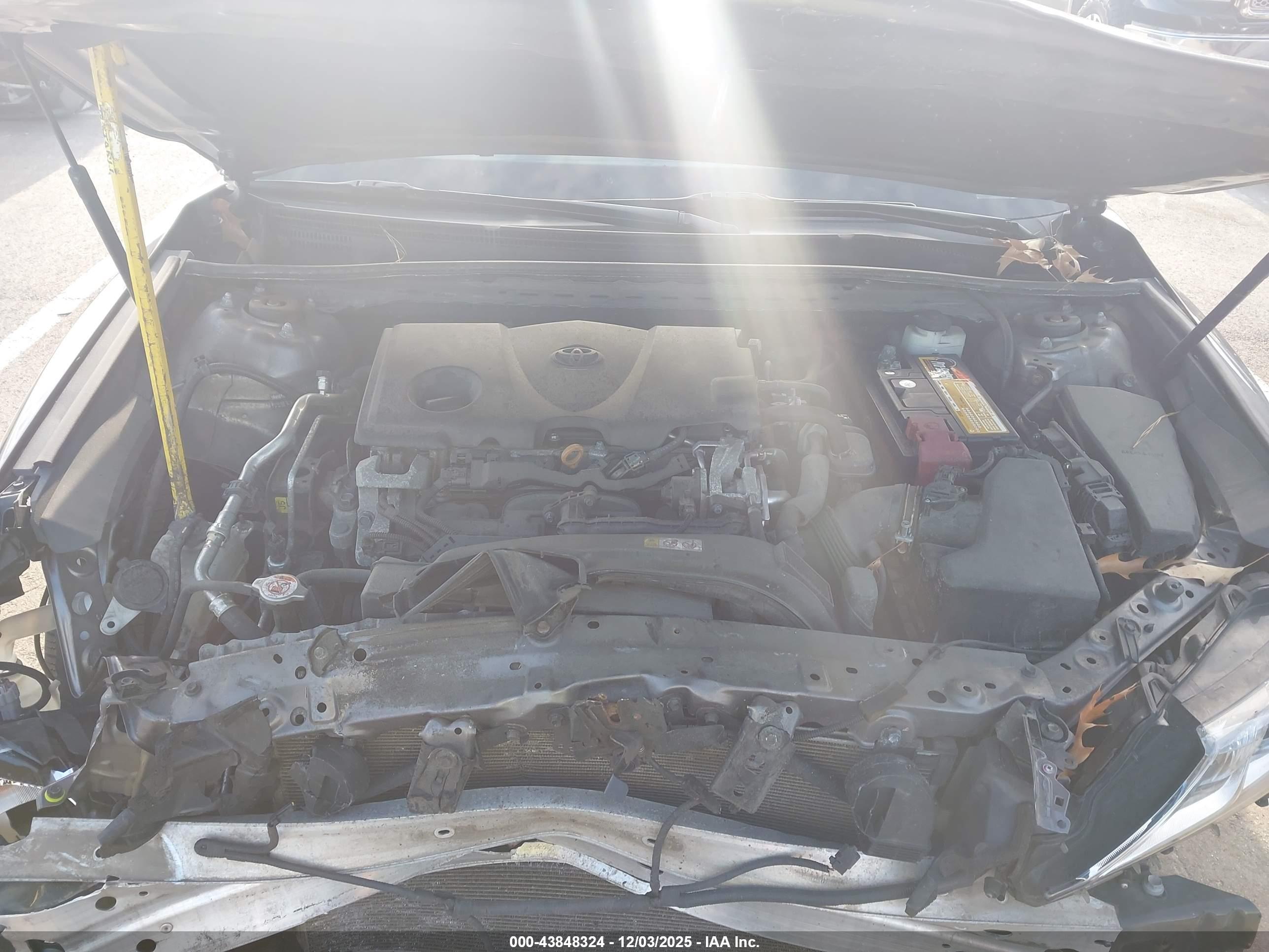 TOYOTA CAMRY image 10