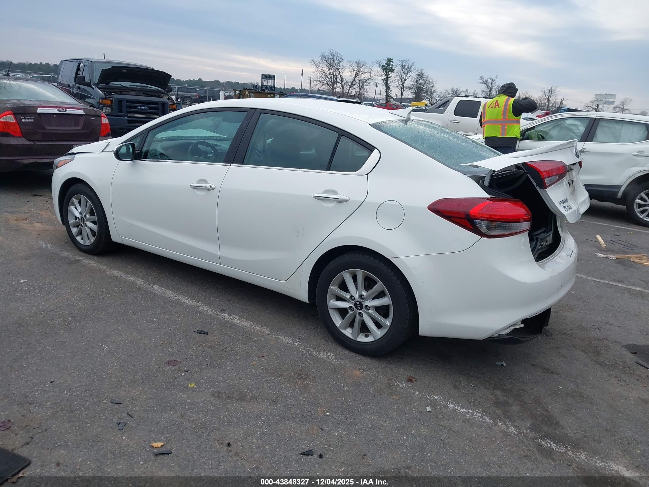 KIA FORTE image 3