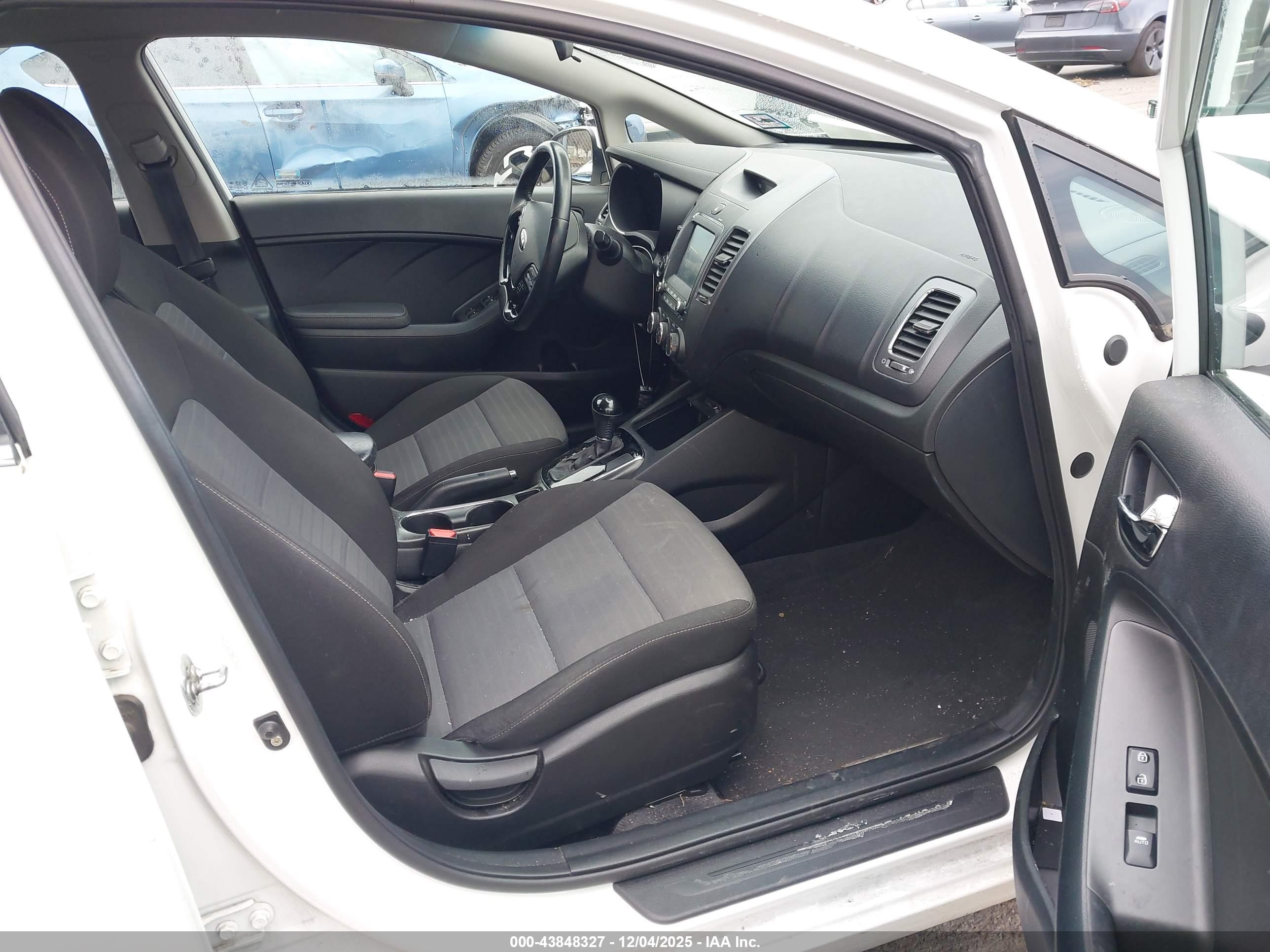 KIA FORTE image 5