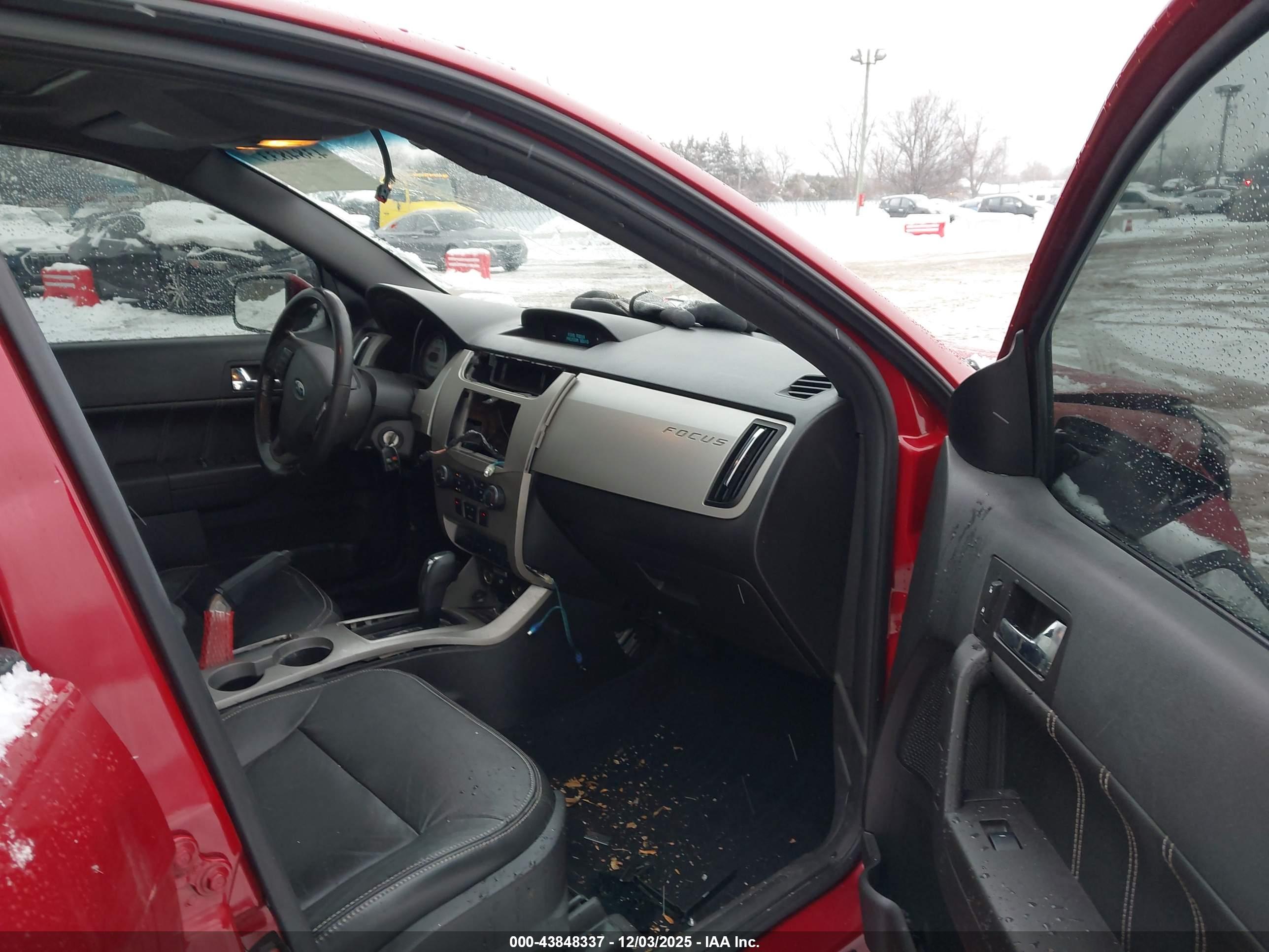 FORD FOCUS image 5