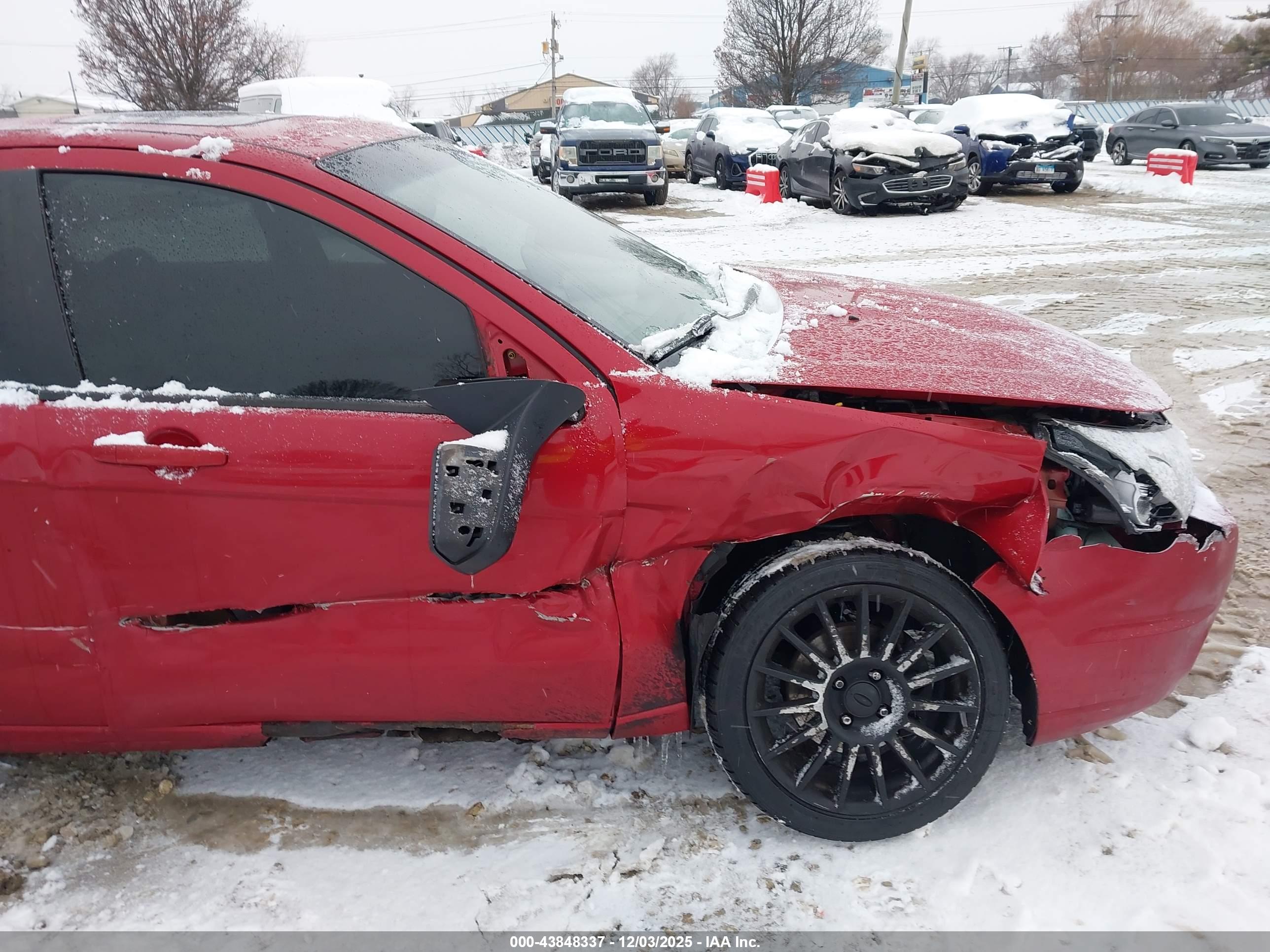 FORD FOCUS image 6