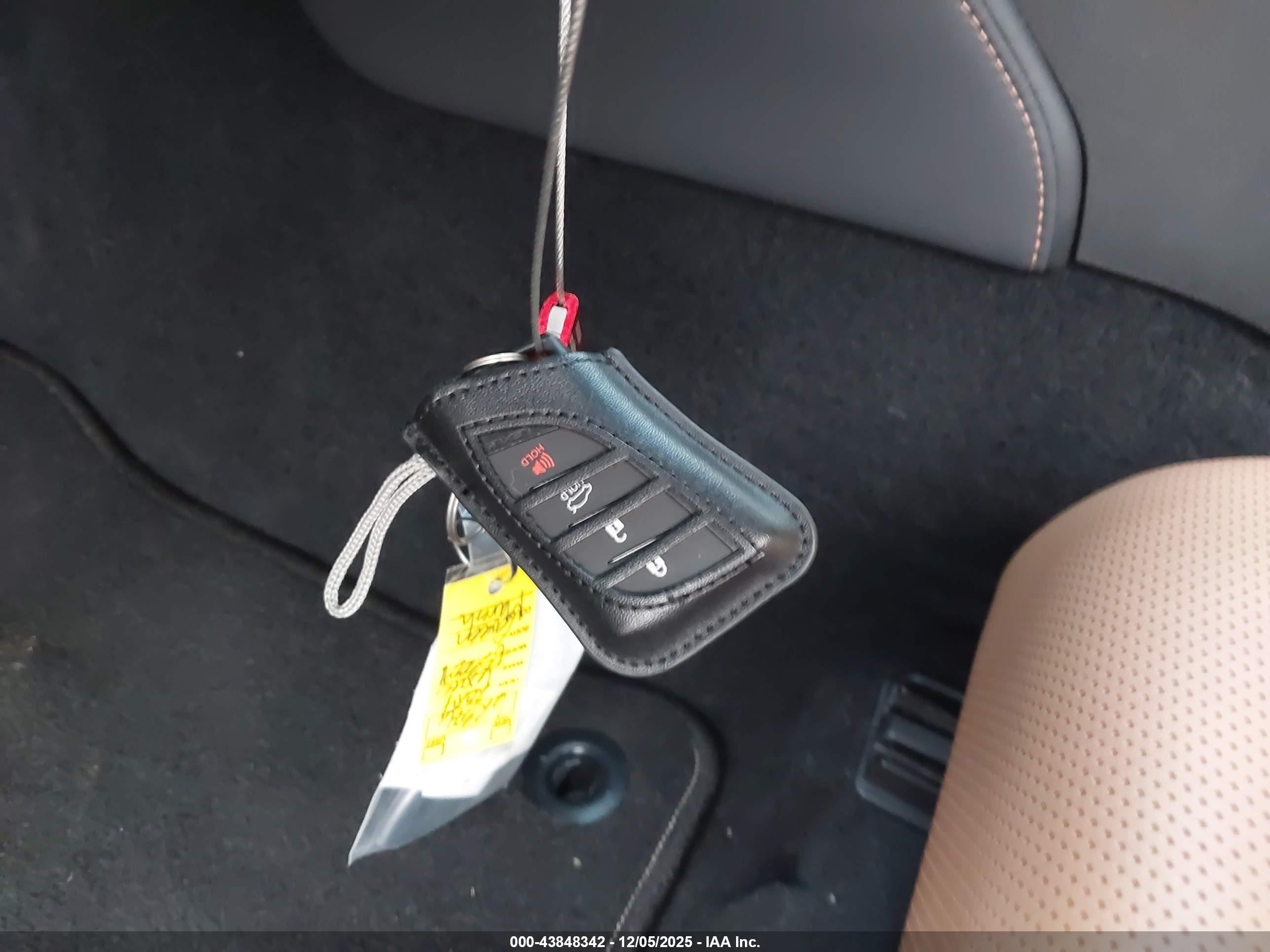 LEXUS ES image 11