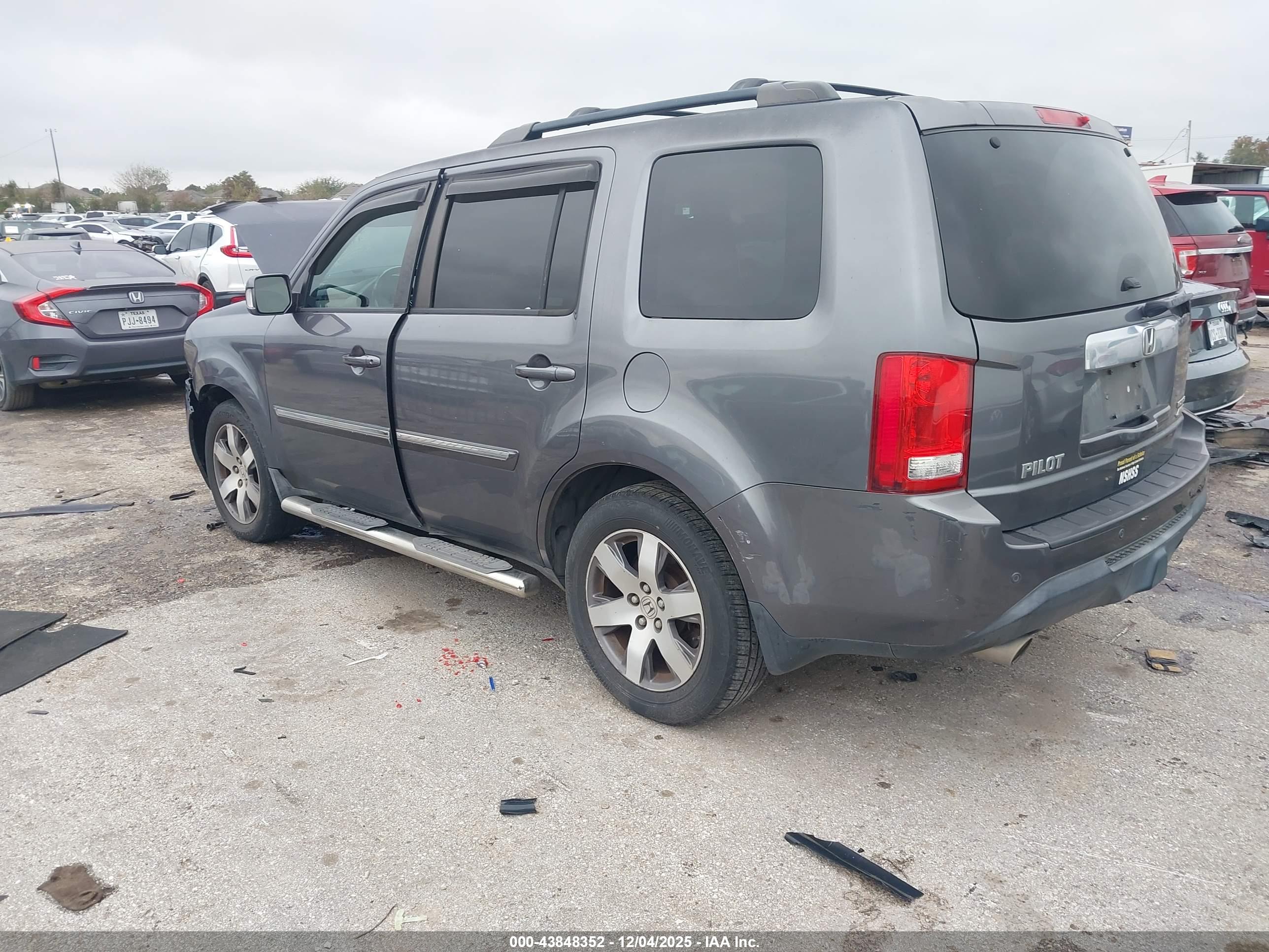 HONDA PILOT image 3