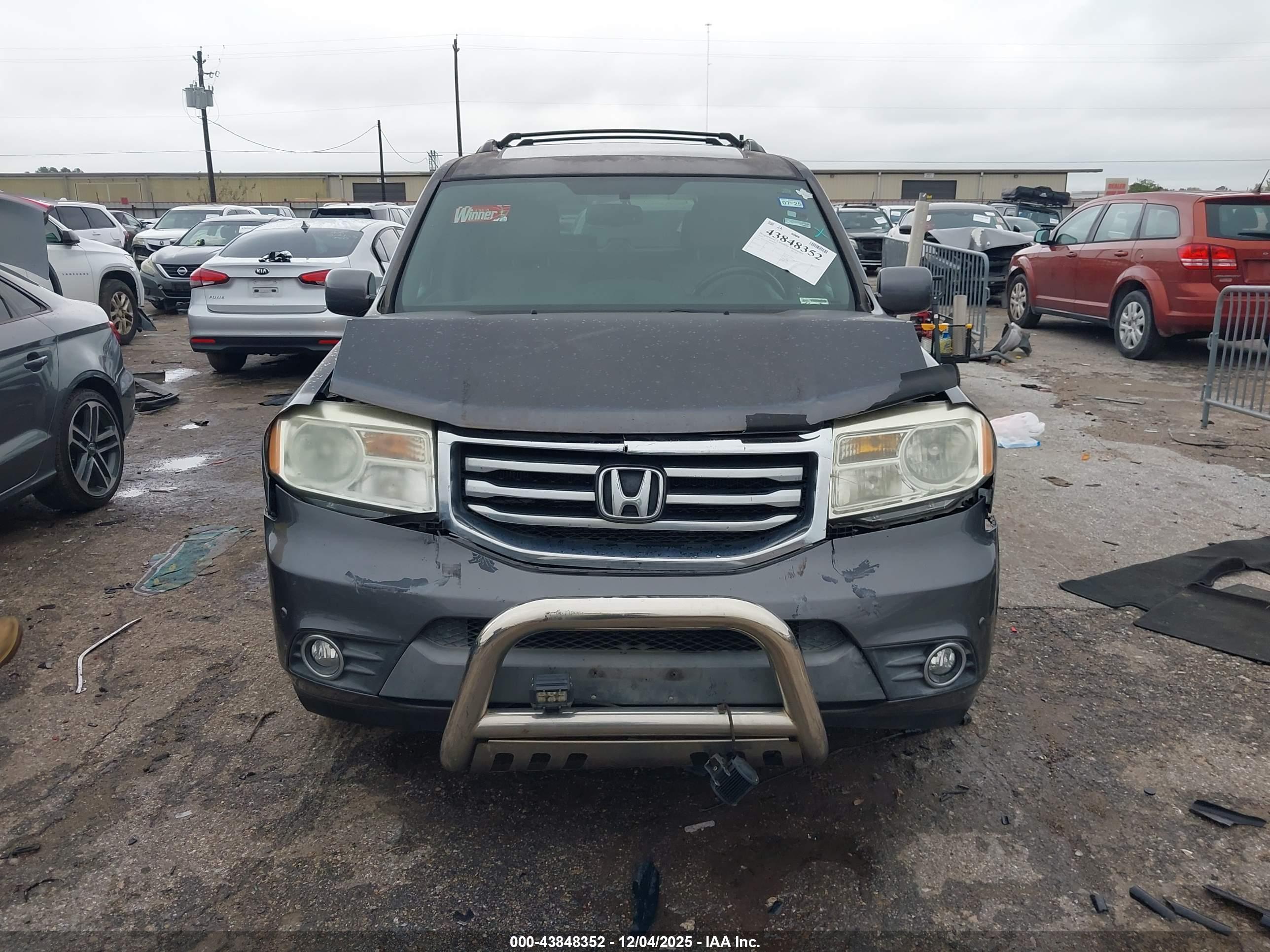 HONDA PILOT image 6