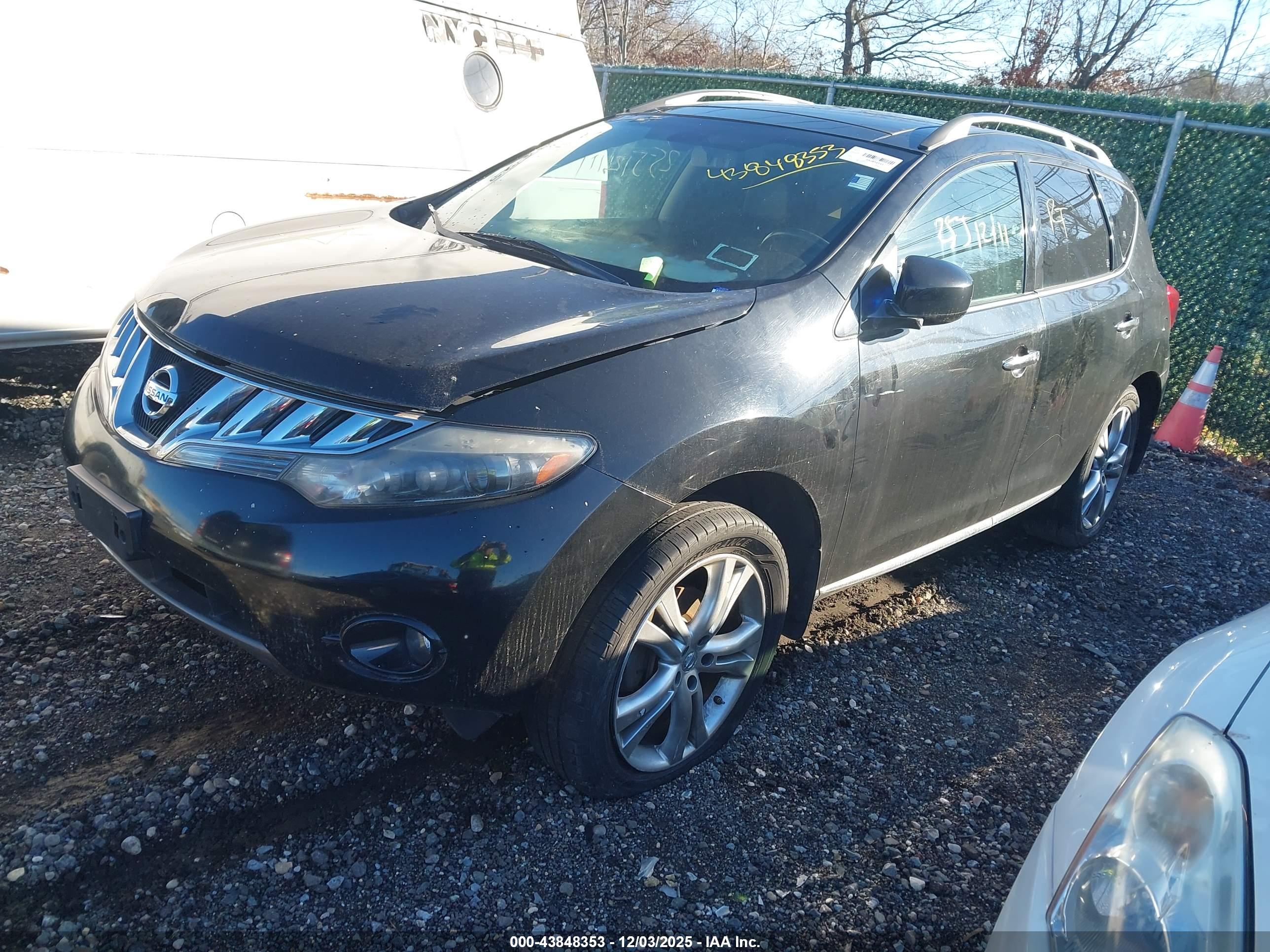 NISSAN MURANO image 2
