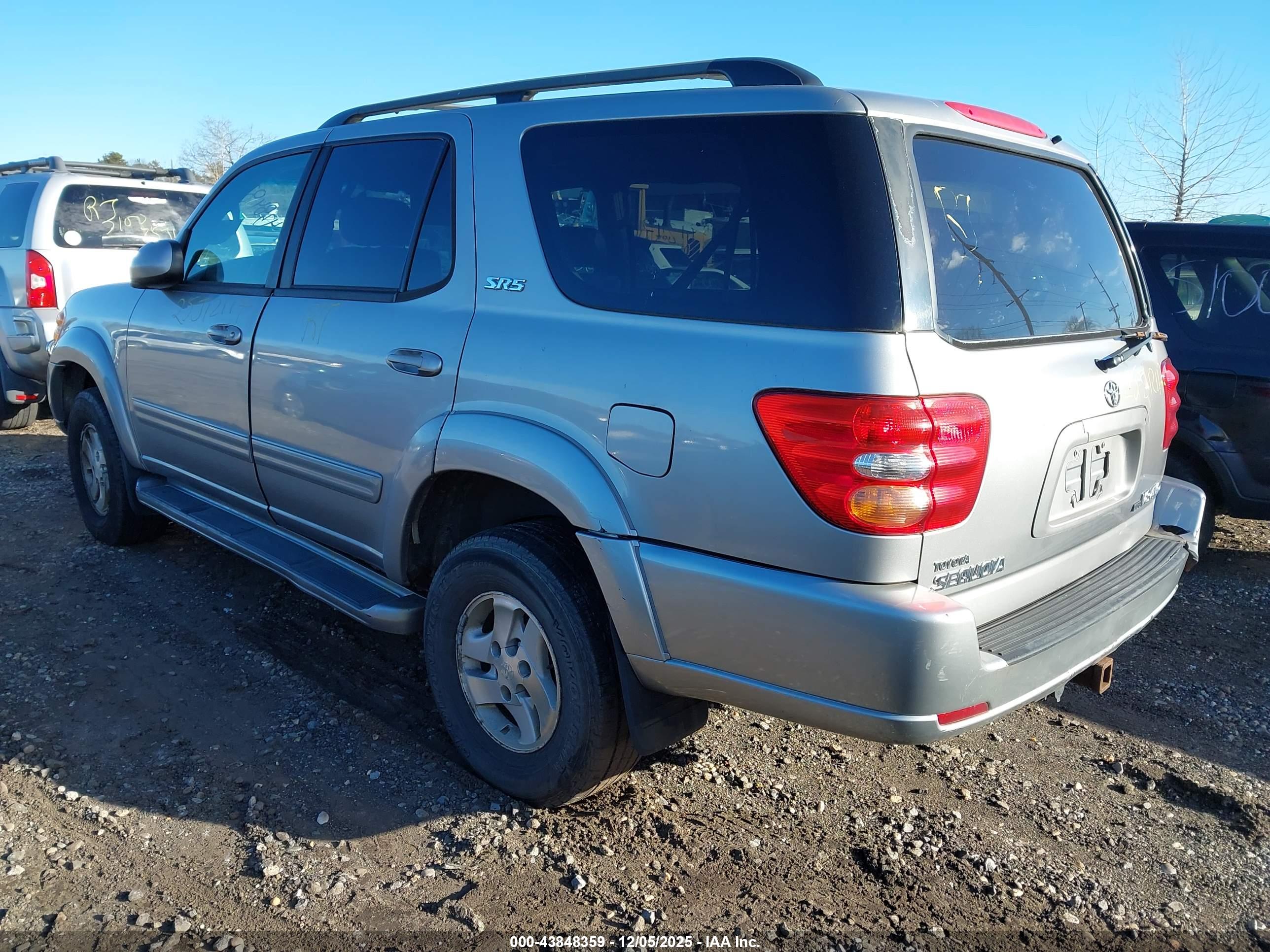 TOYOTA SEQUOIA image 3