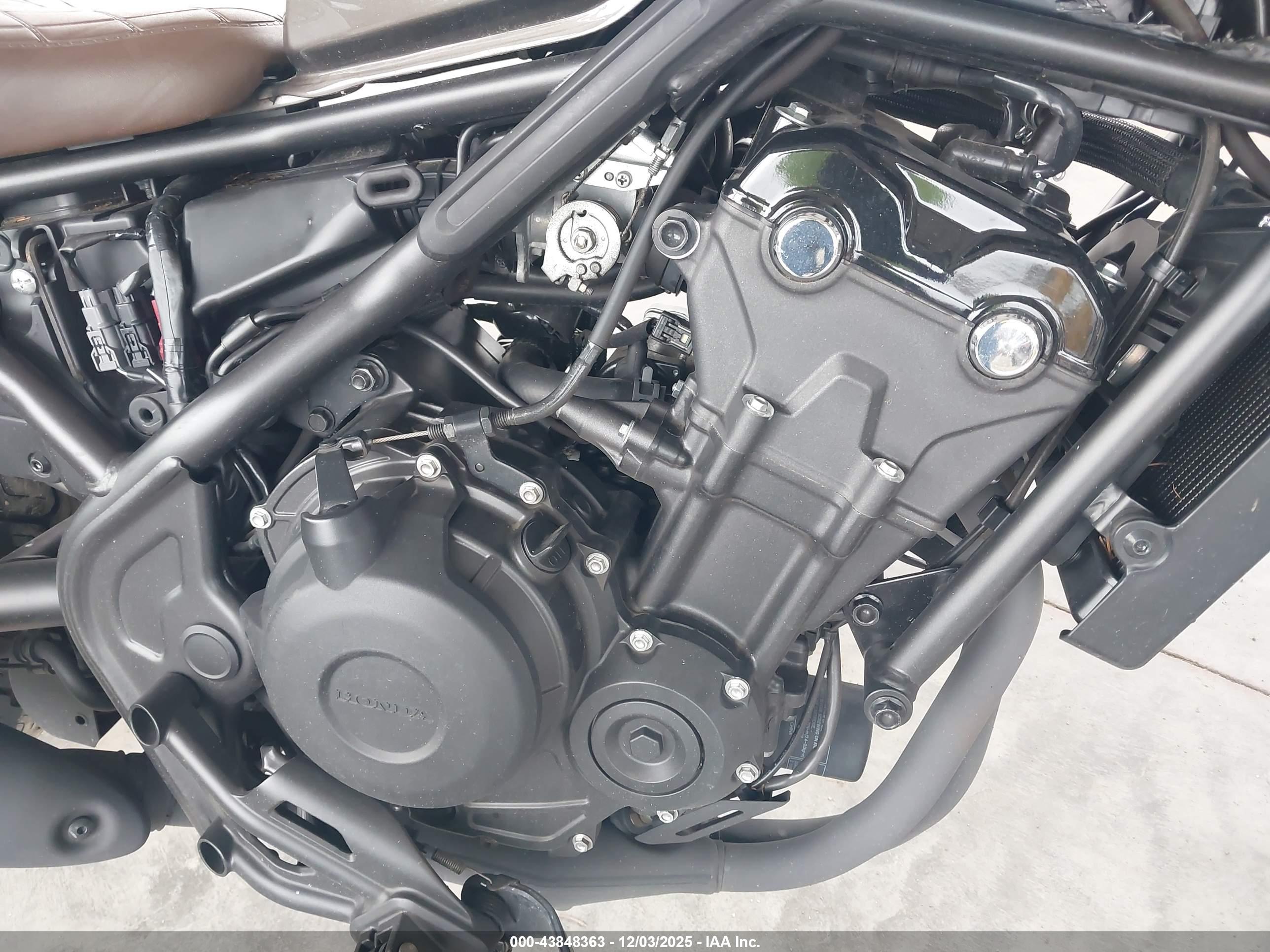 HONDA CMX500 image 8