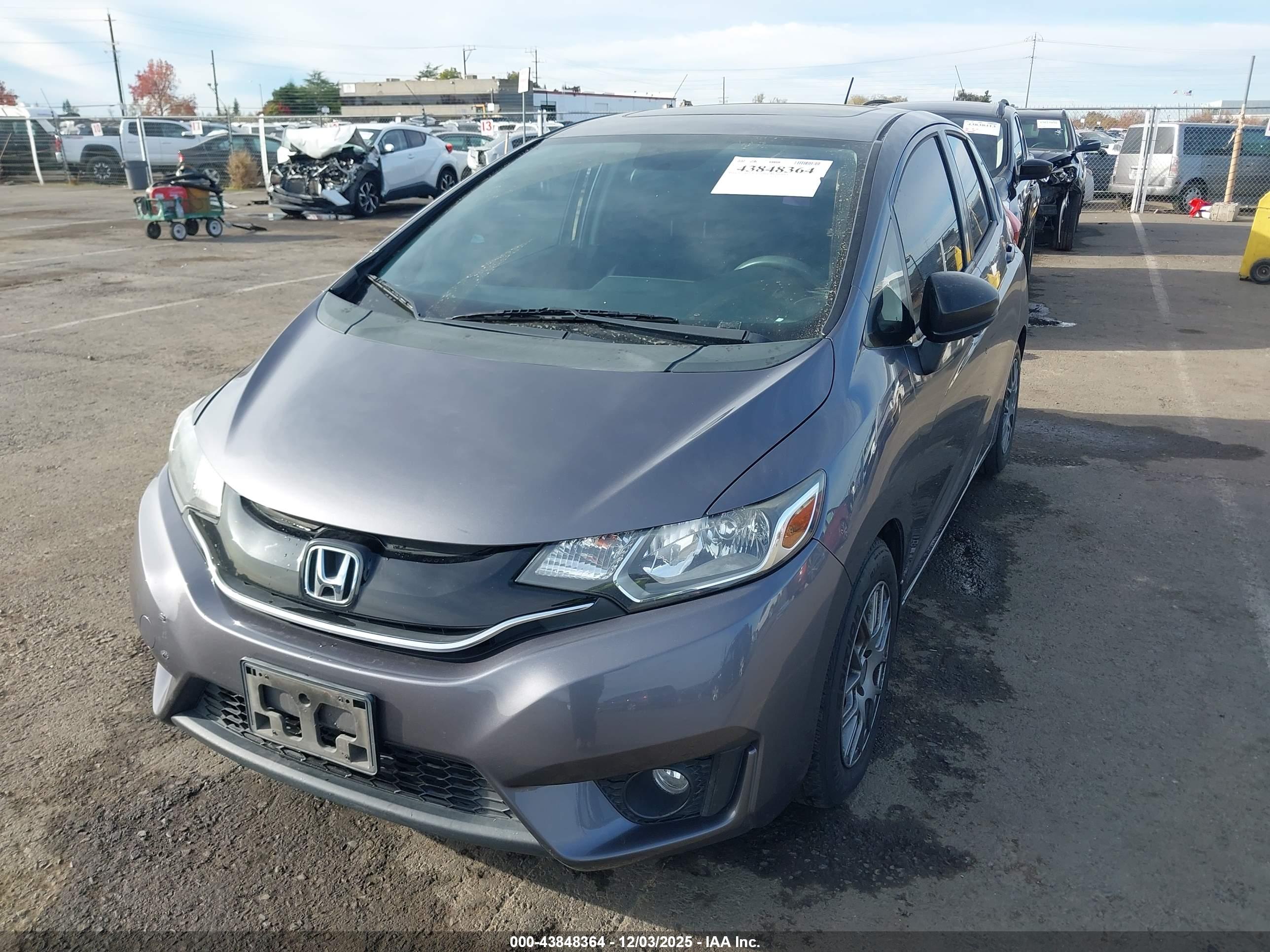 HONDA FIT image 2