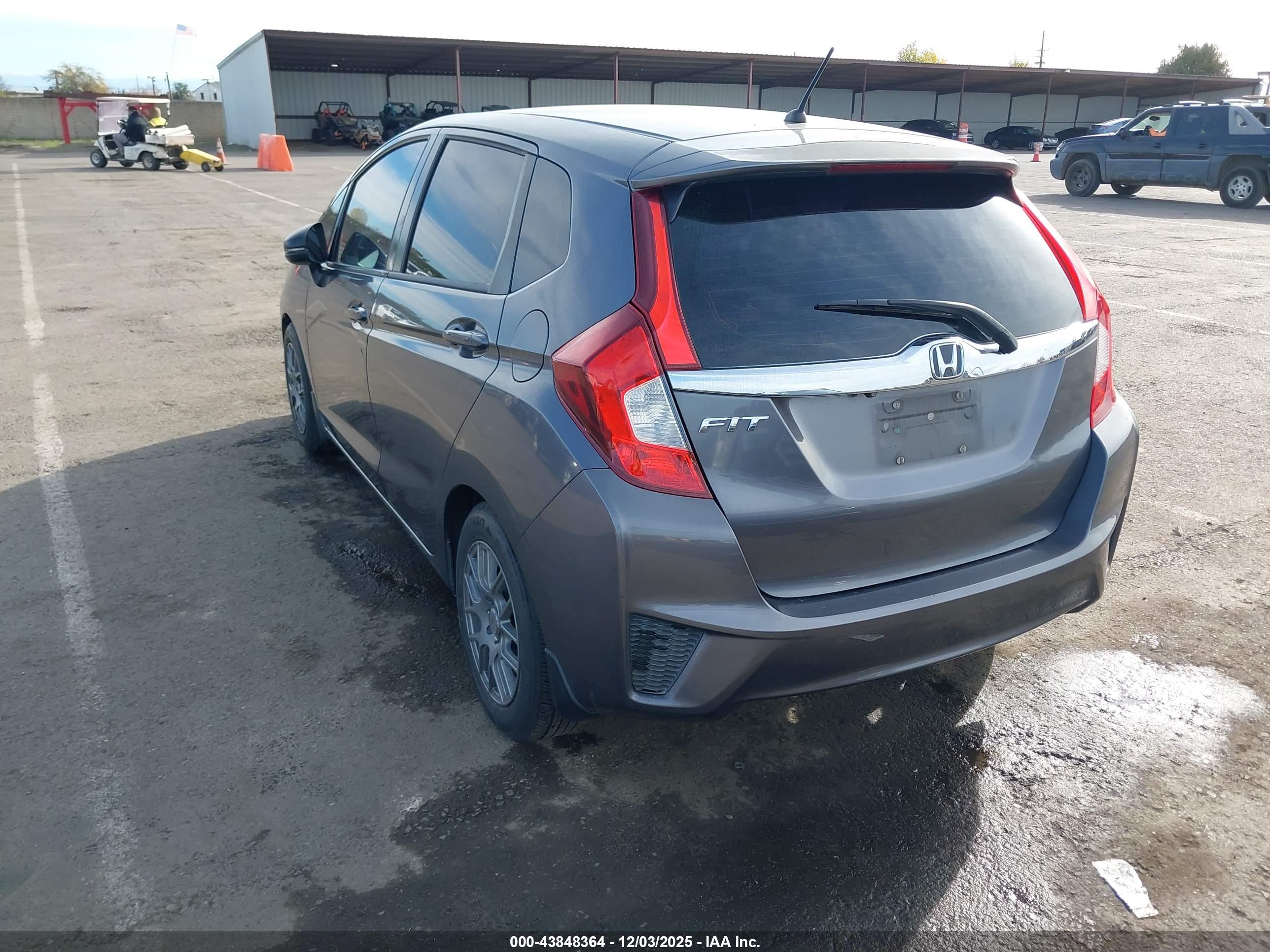 HONDA FIT image 3