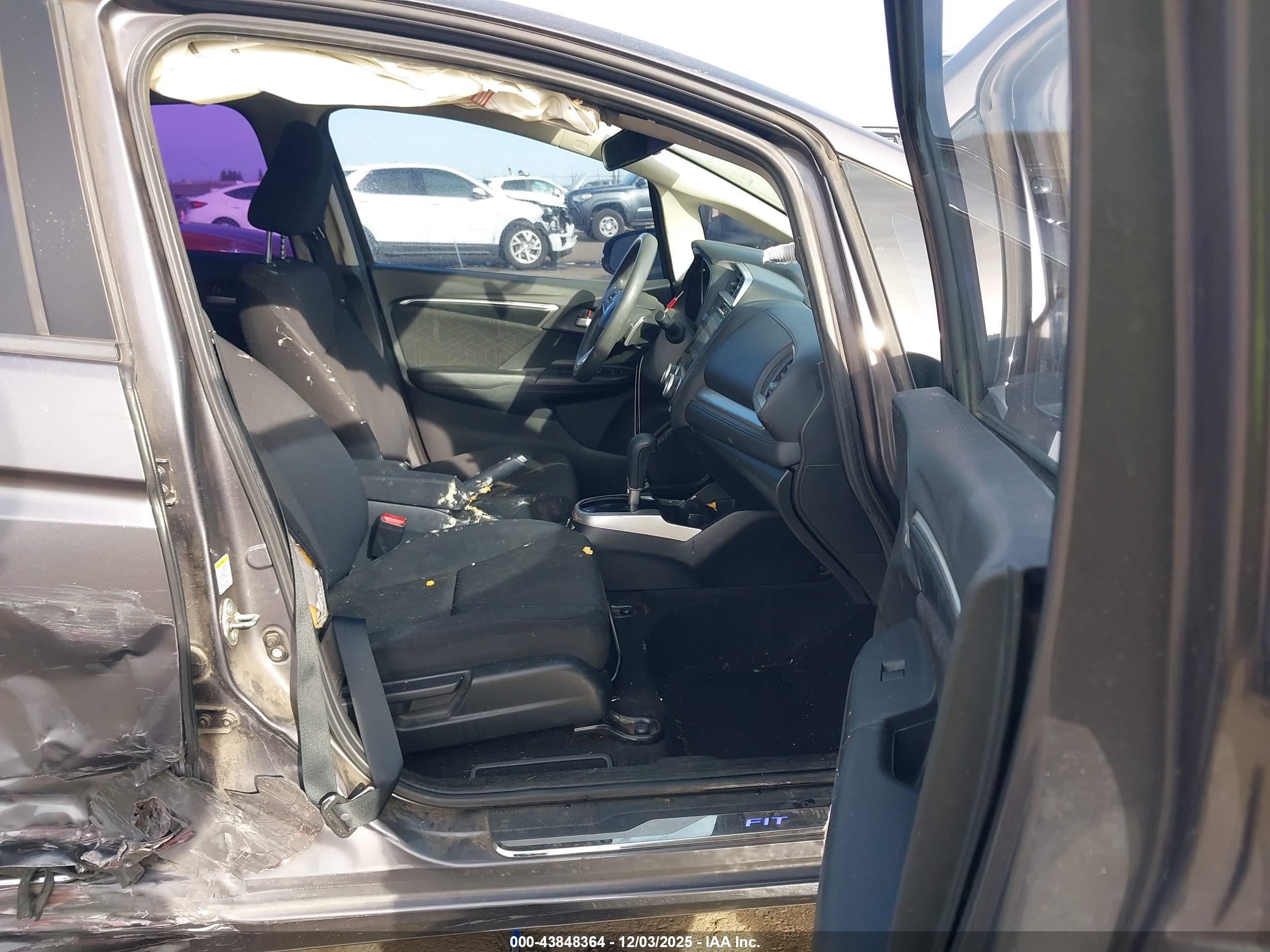 HONDA FIT image 5