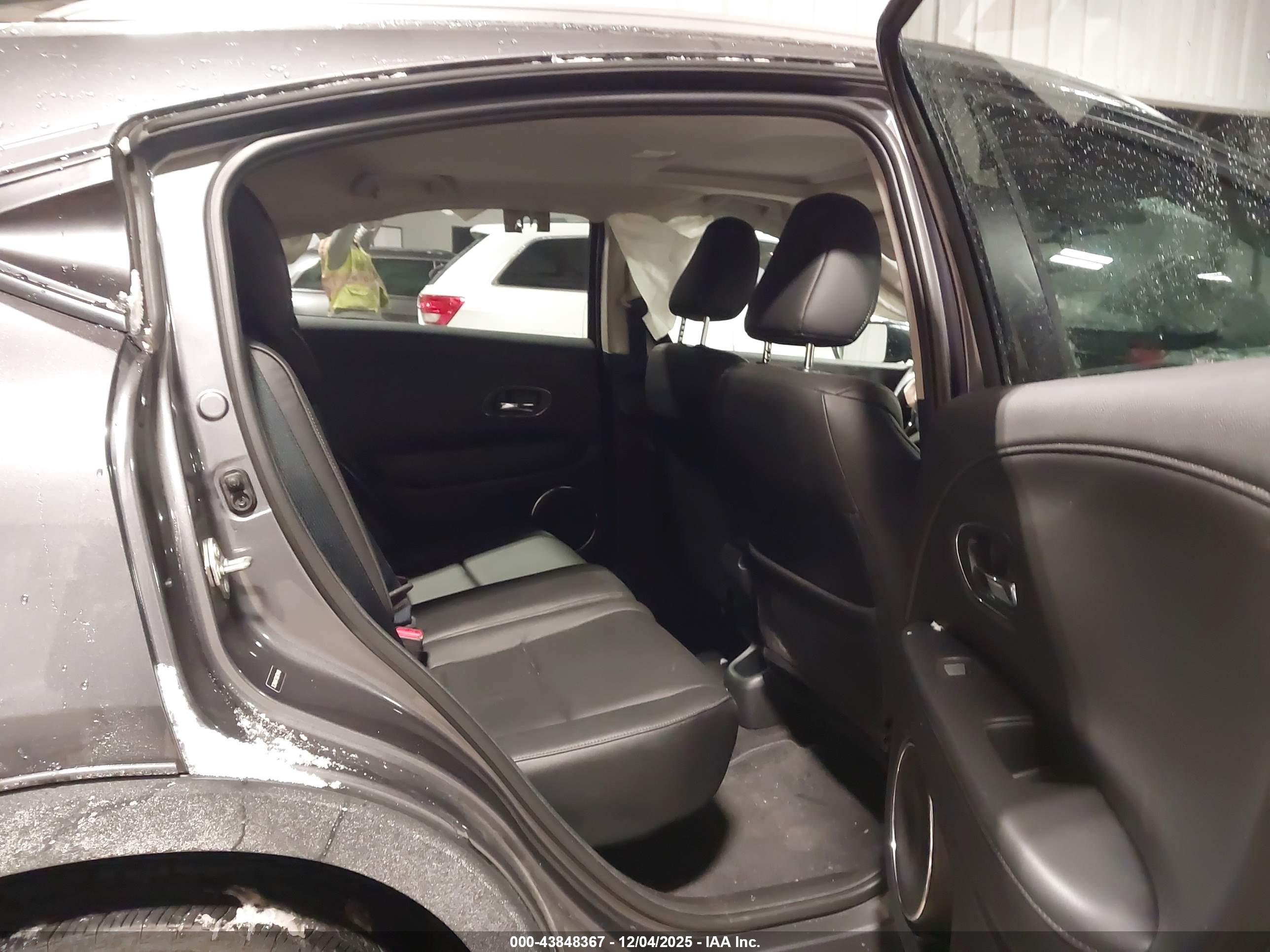 HONDA HR-V image 8