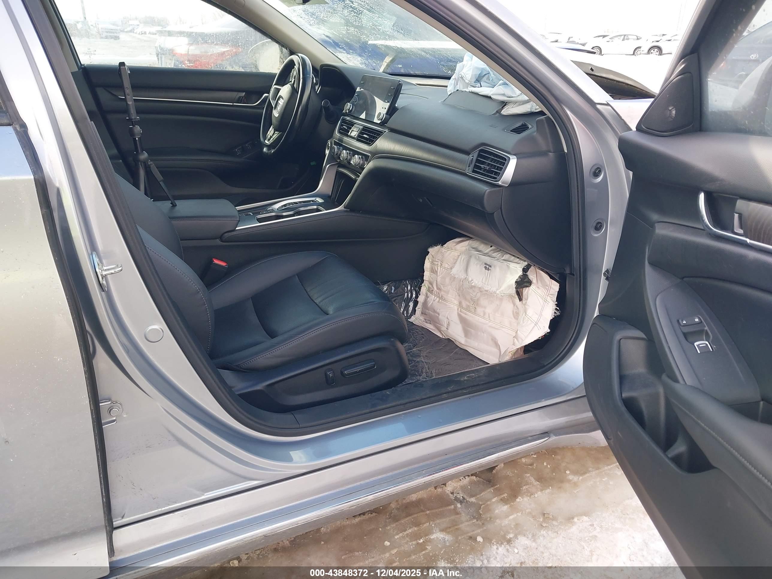 HONDA ACCORD image 5