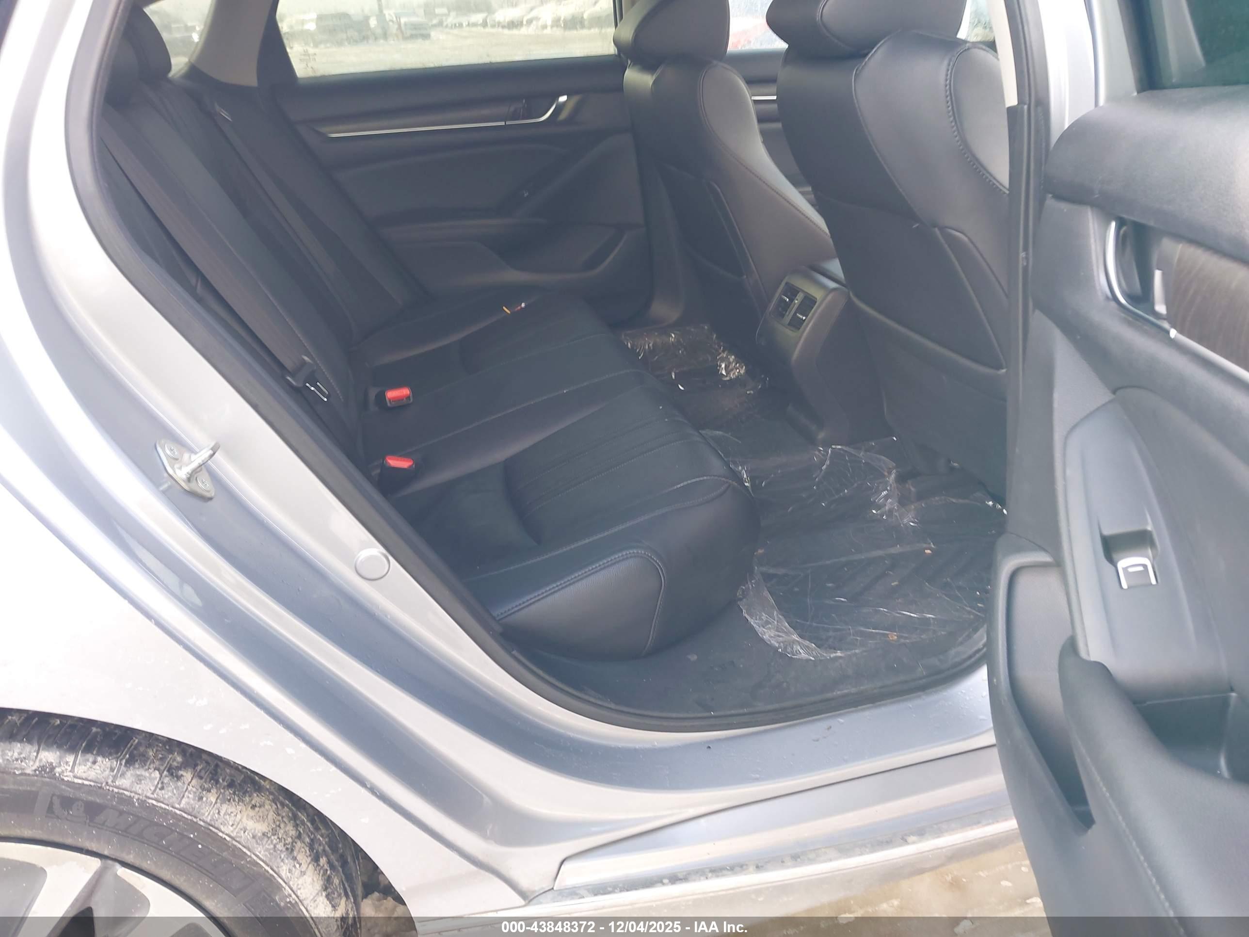 HONDA ACCORD image 8