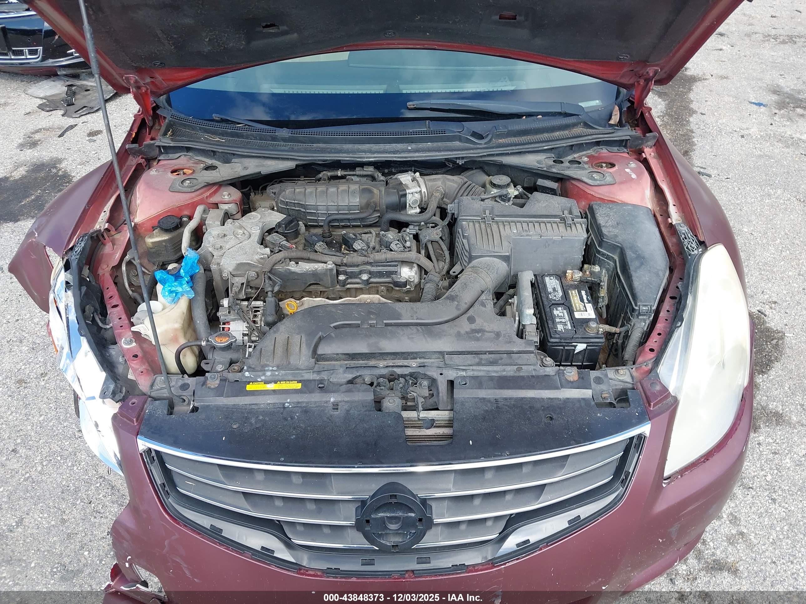 NISSAN ALTIMA image 10