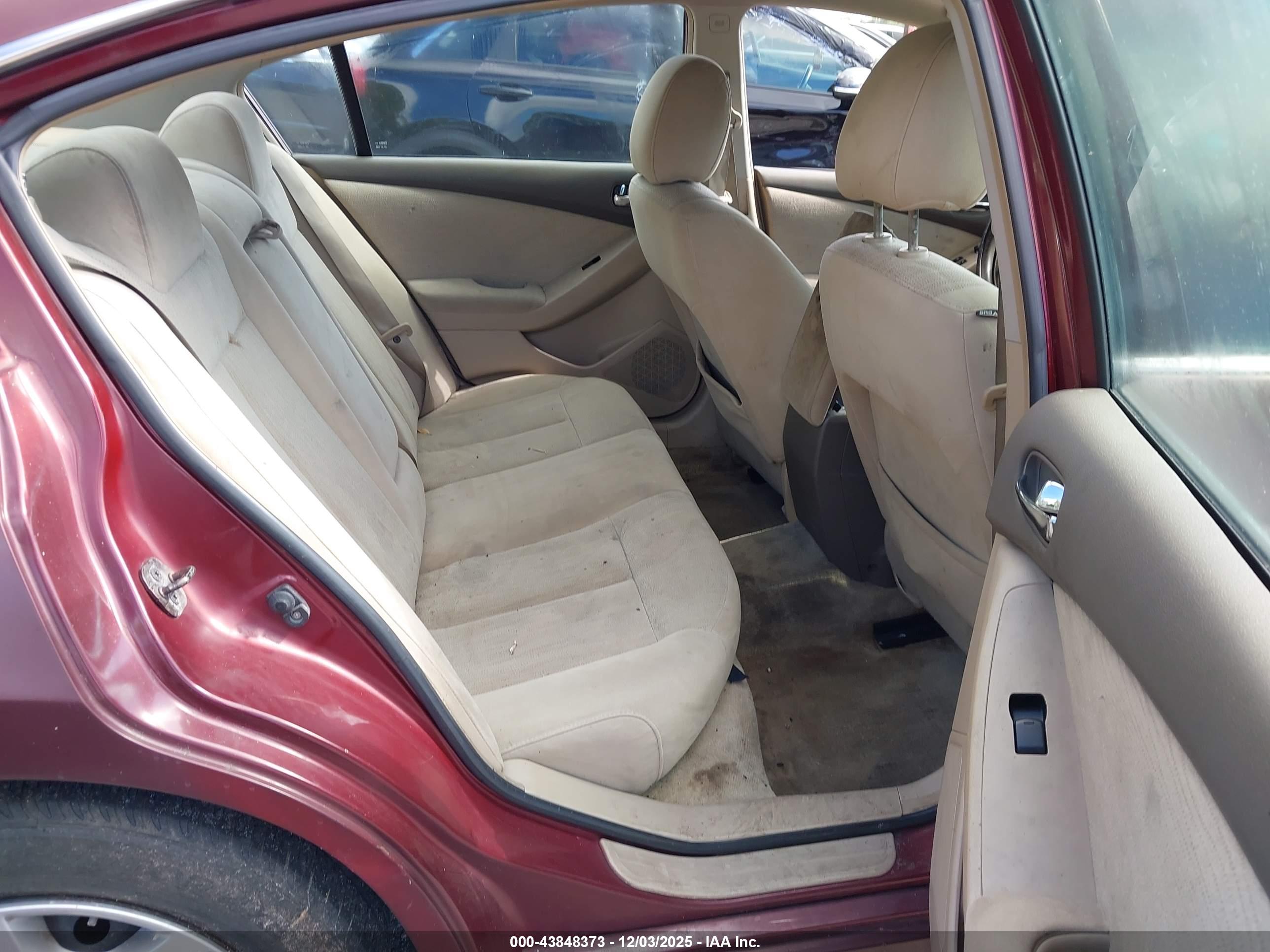 NISSAN ALTIMA image 8