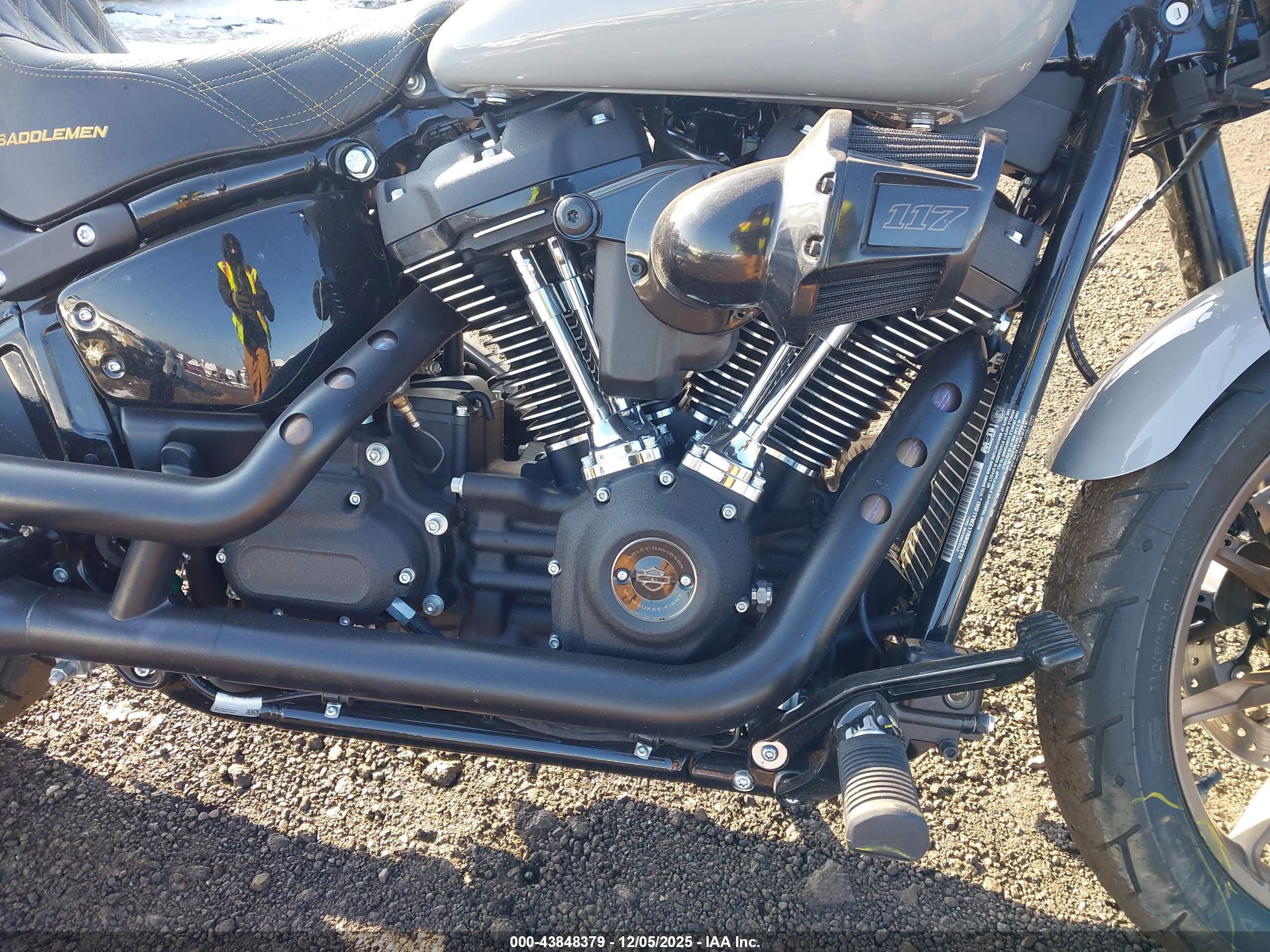 HARLEY-DAVIDSON FXLRS image 8