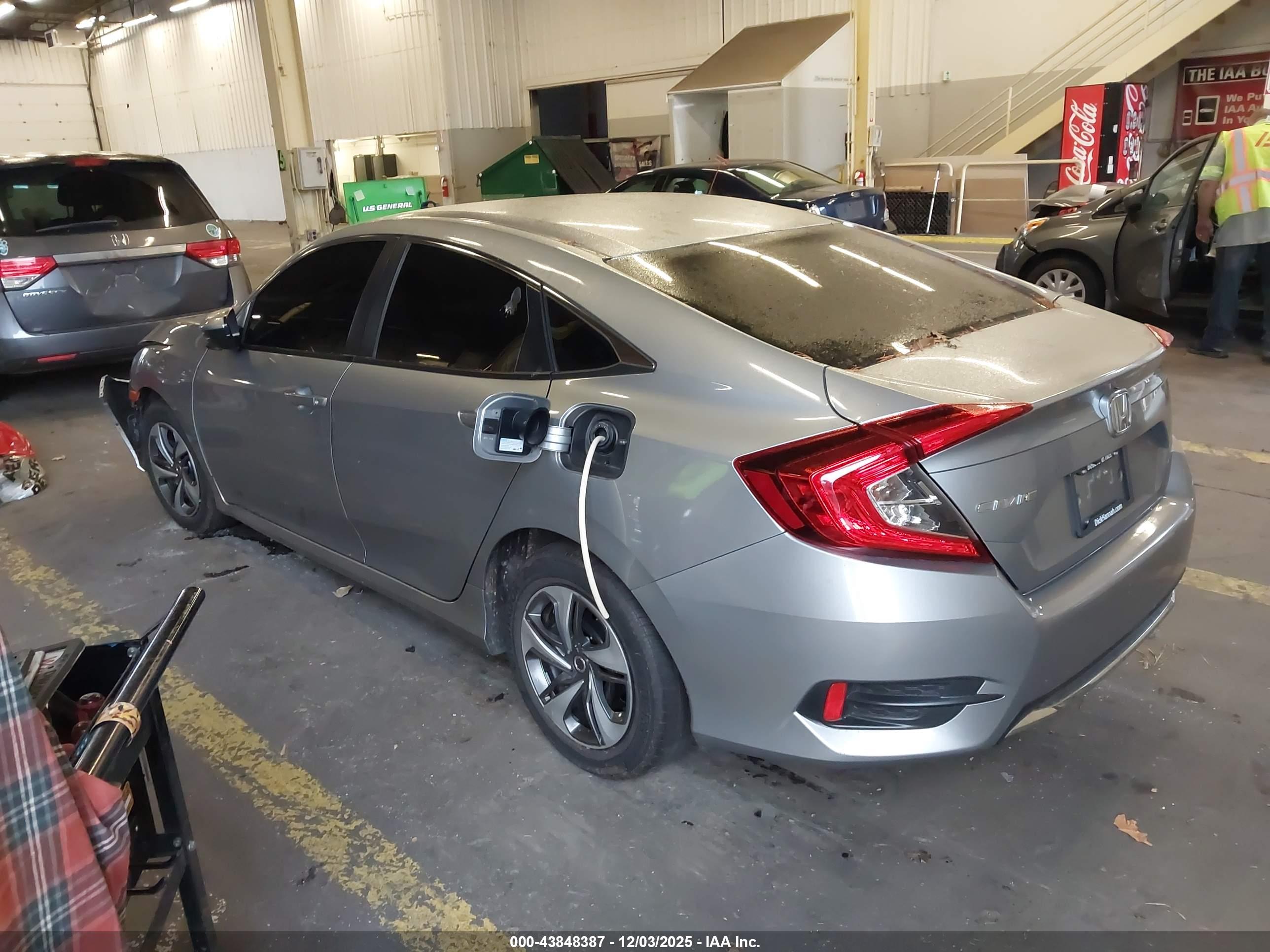 HONDA CIVIC image 3