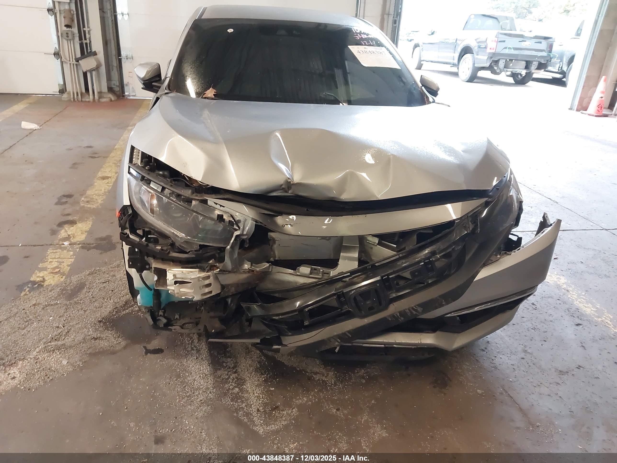 HONDA CIVIC image 6