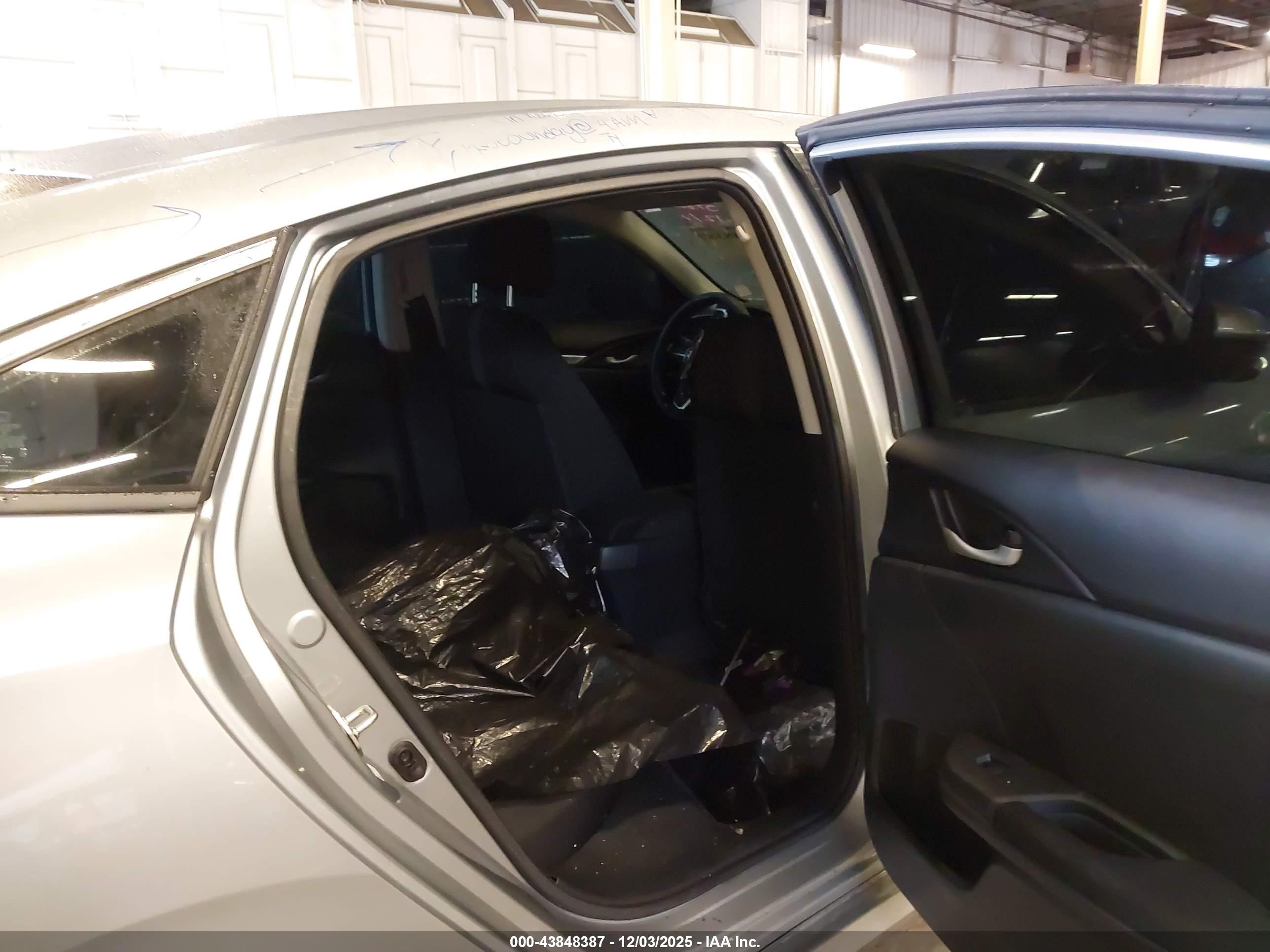 HONDA CIVIC image 8