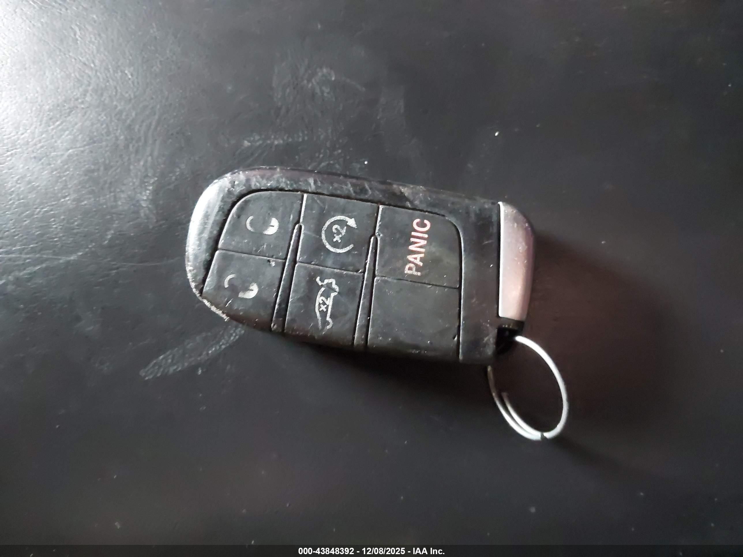 CHRYSLER 300 image 11