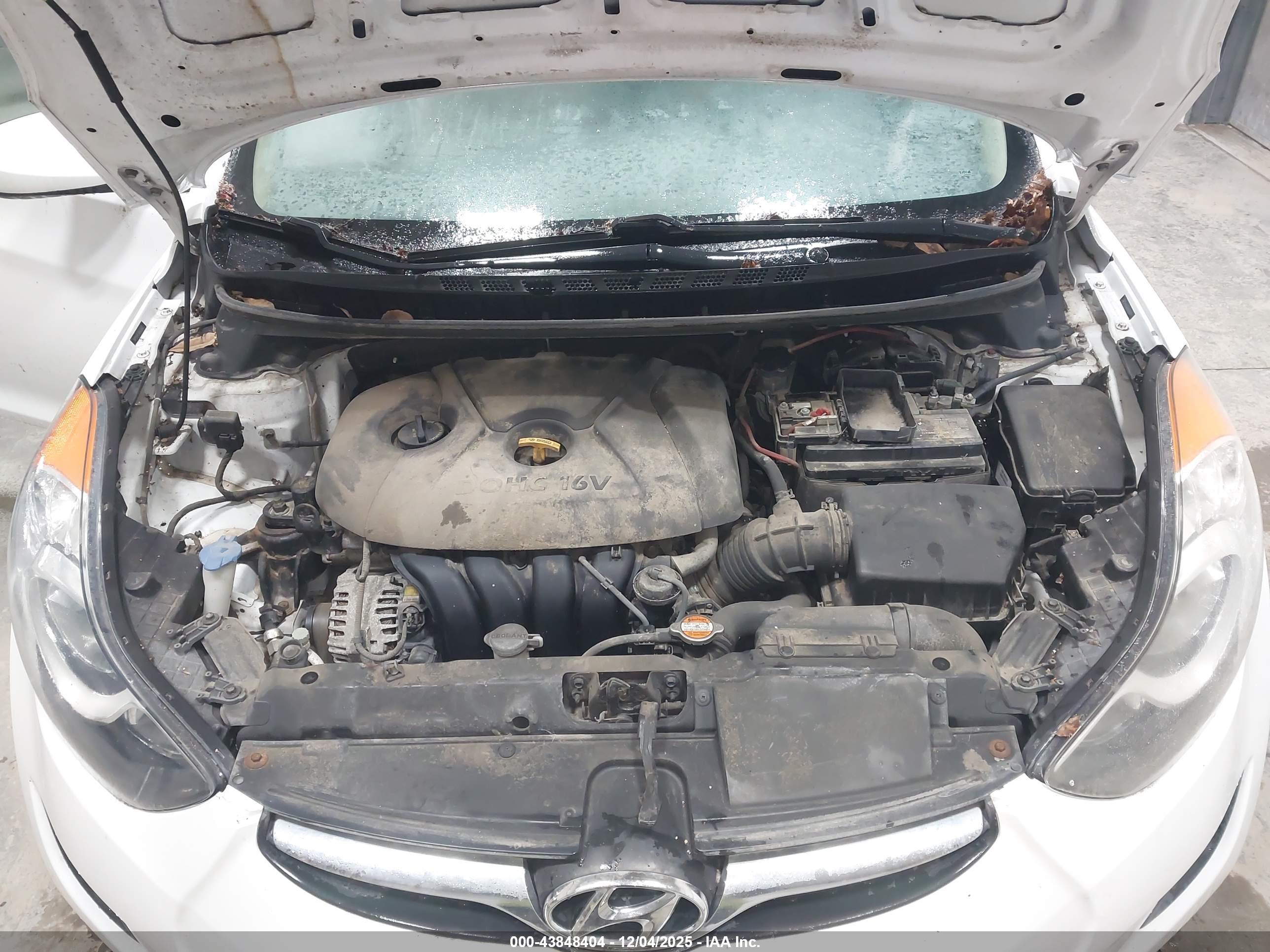 HYUNDAI ELANTRA image 10