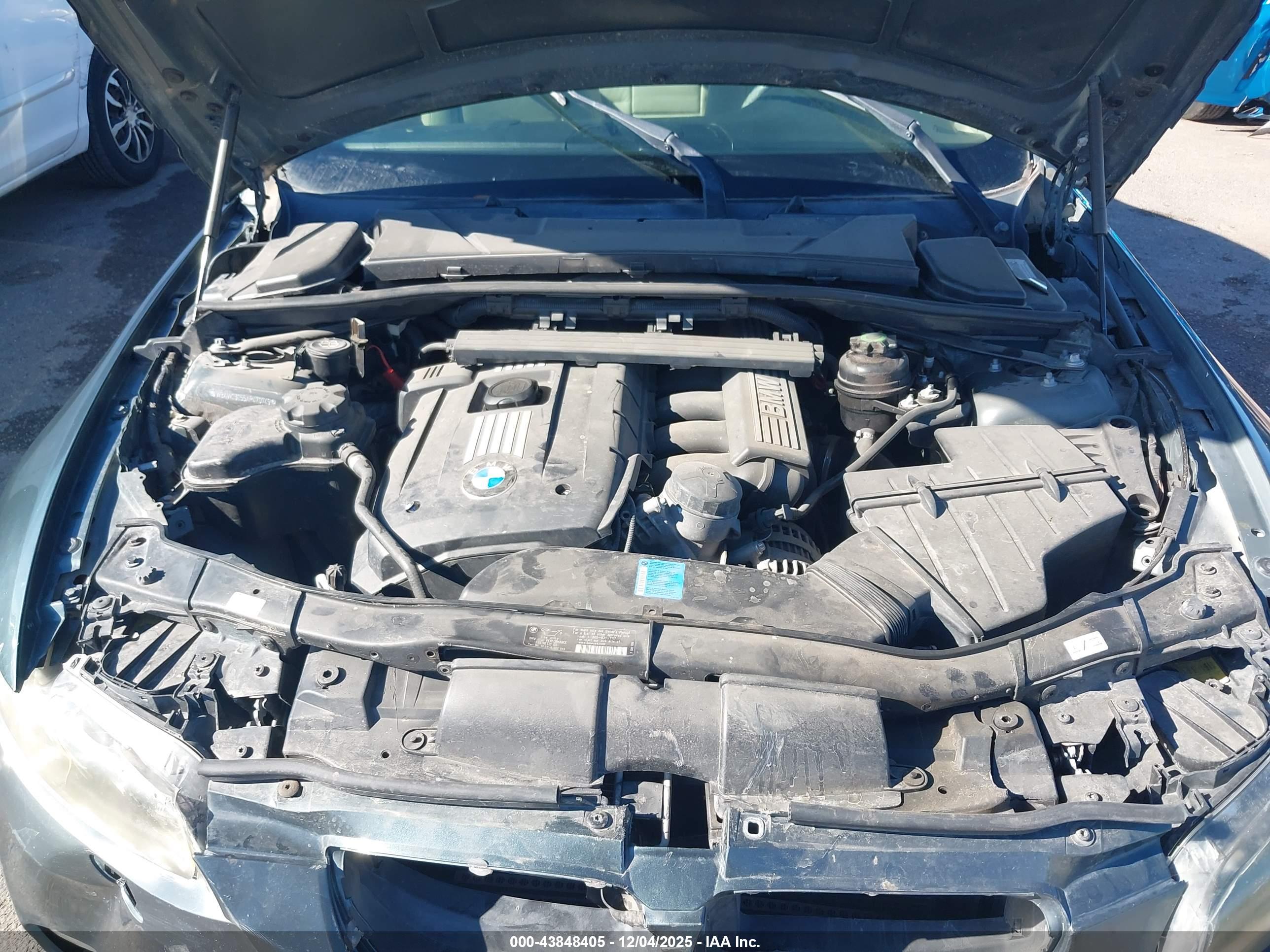 BMW 328I image 10