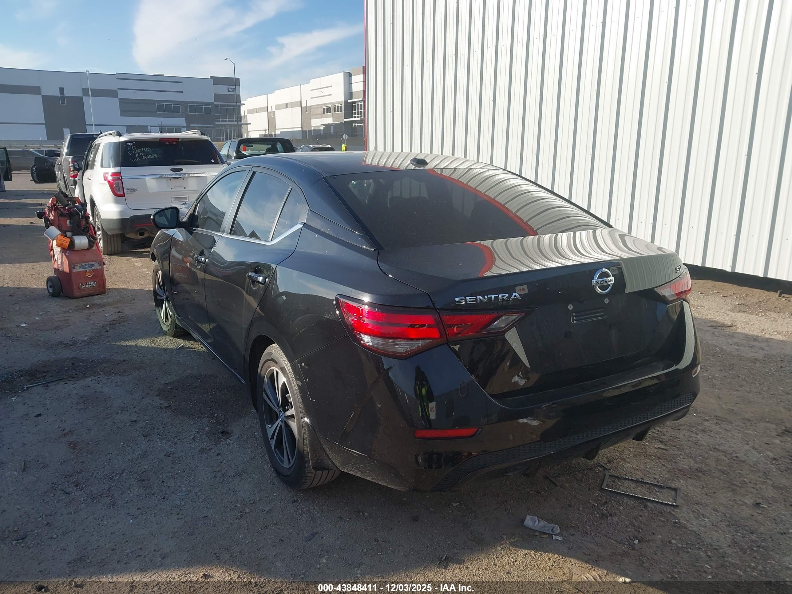 NISSAN SENTRA image 3