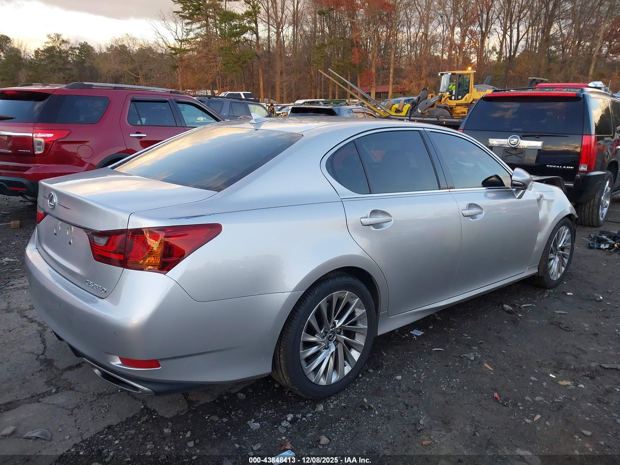 LEXUS GS image 4