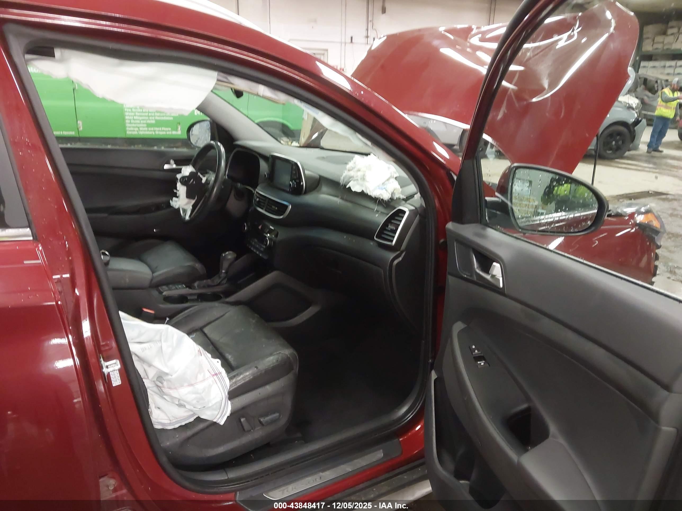 HYUNDAI TUCSON image 5
