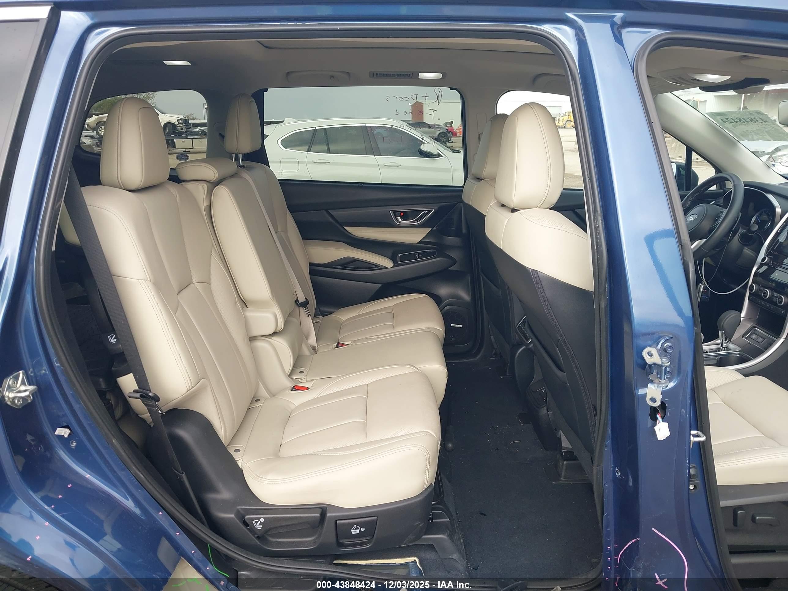 SUBARU ASCENT image 8