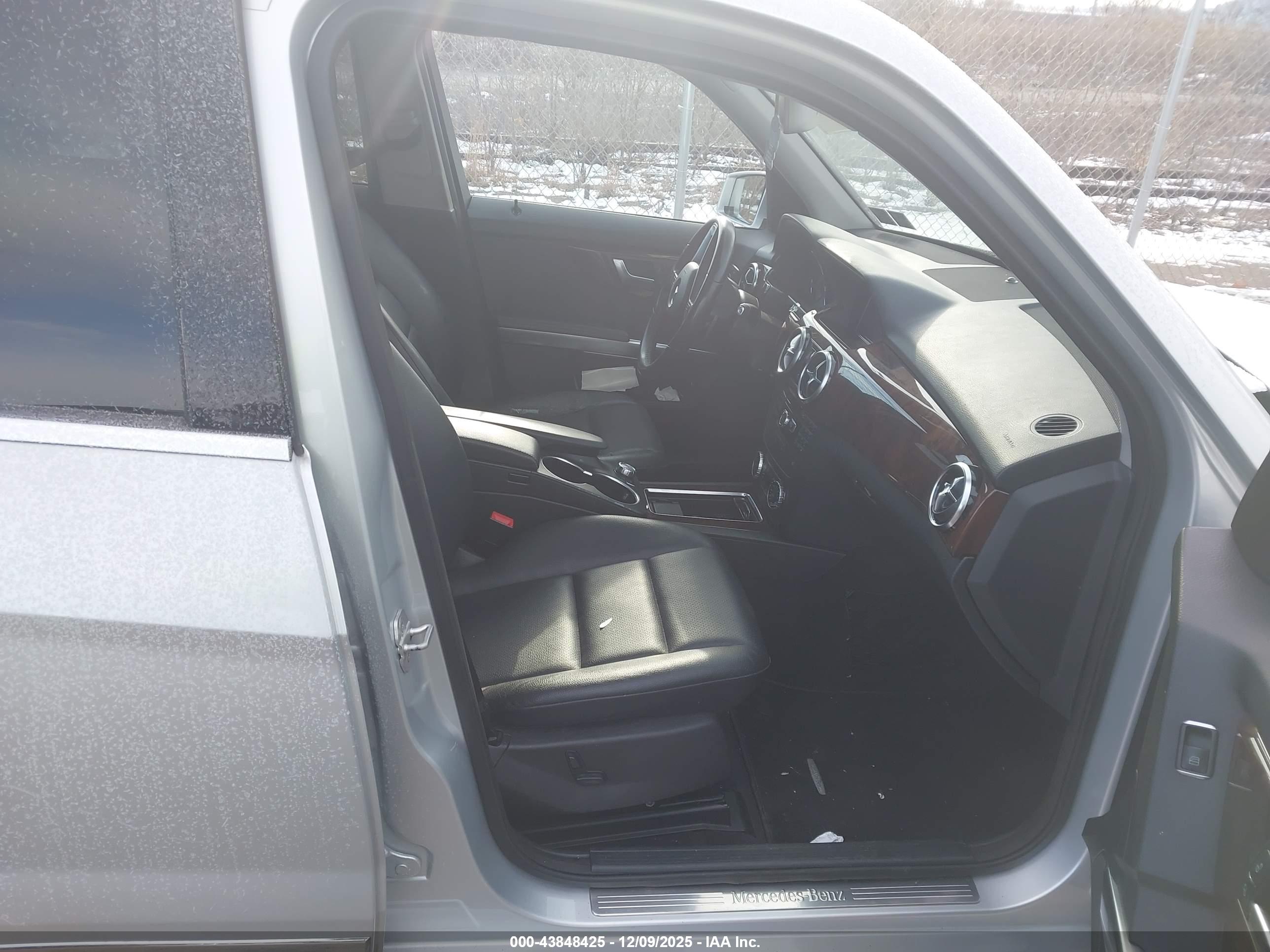MERCEDES-BENZ GLK image 5