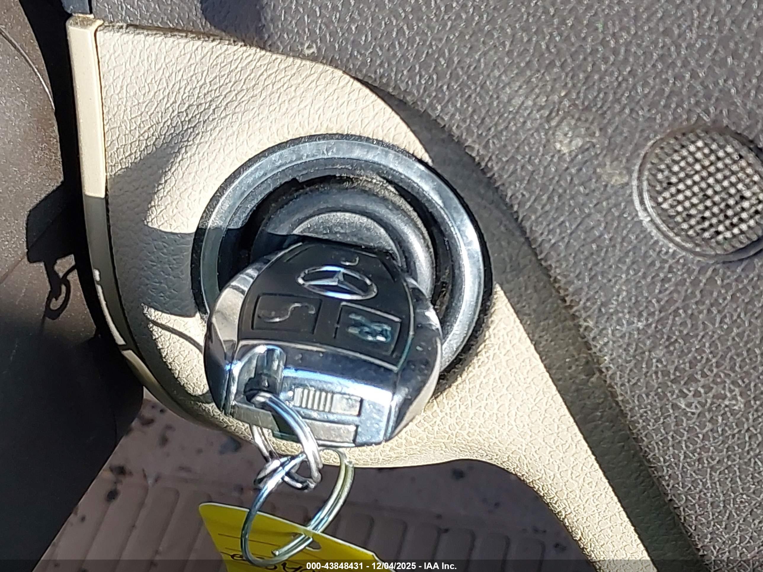 MERCEDES-BENZ C image 11